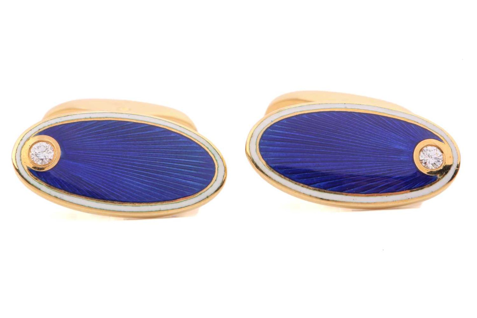 Fabergé - A pair of contemporary enamel cufflinks in 18ct yellow gold, each consisting of an oval