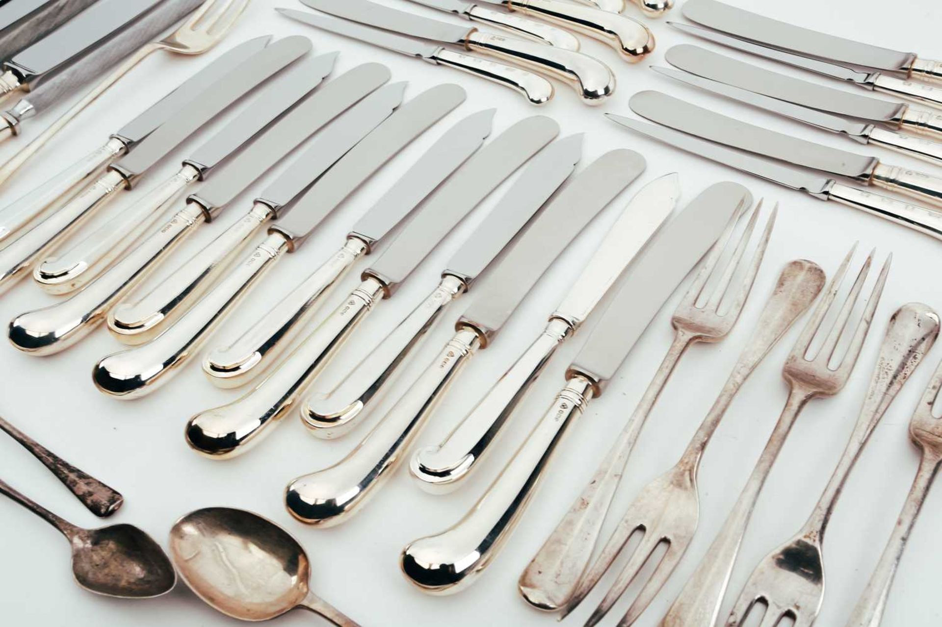 A mixed collection of modern silver pistol grip cutlery and other various silver flatware and - Image 6 of 9