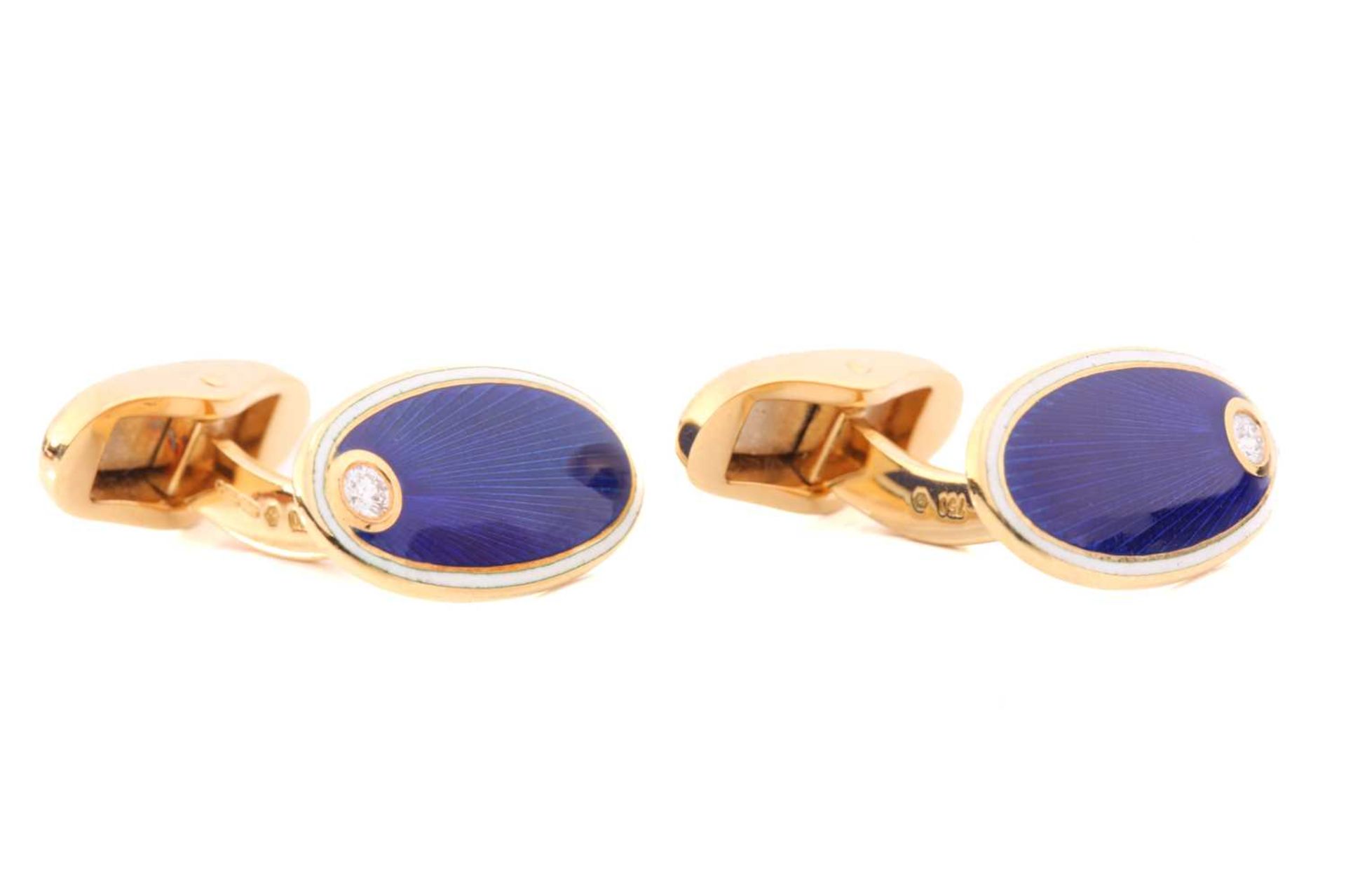 Fabergé - A pair of contemporary enamel cufflinks in 18ct yellow gold, each consisting of an oval - Image 2 of 9