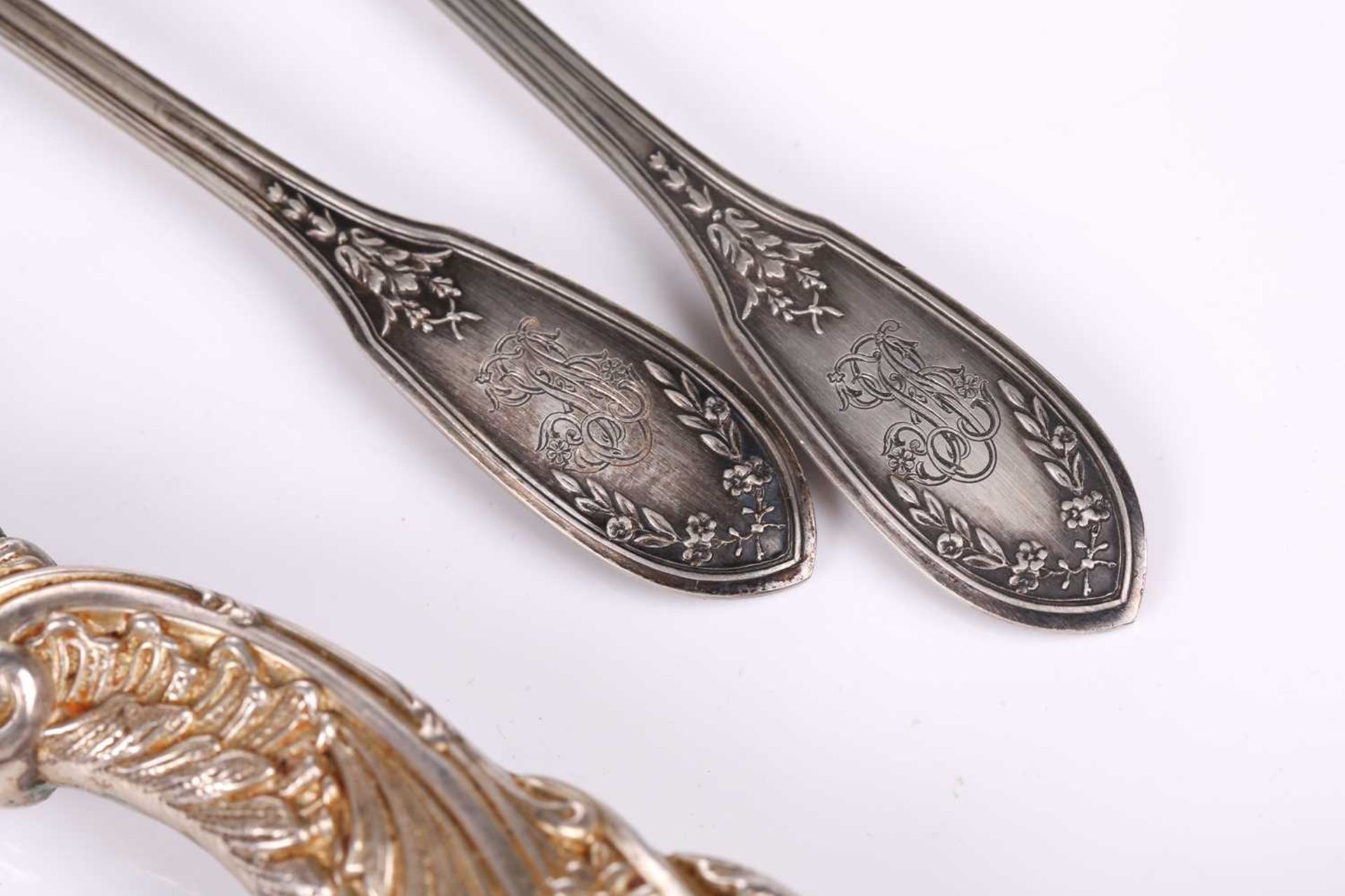 A 19th century French silver cake slice, the shaped blade engraved with a bird amongst foliage, with - Image 7 of 7