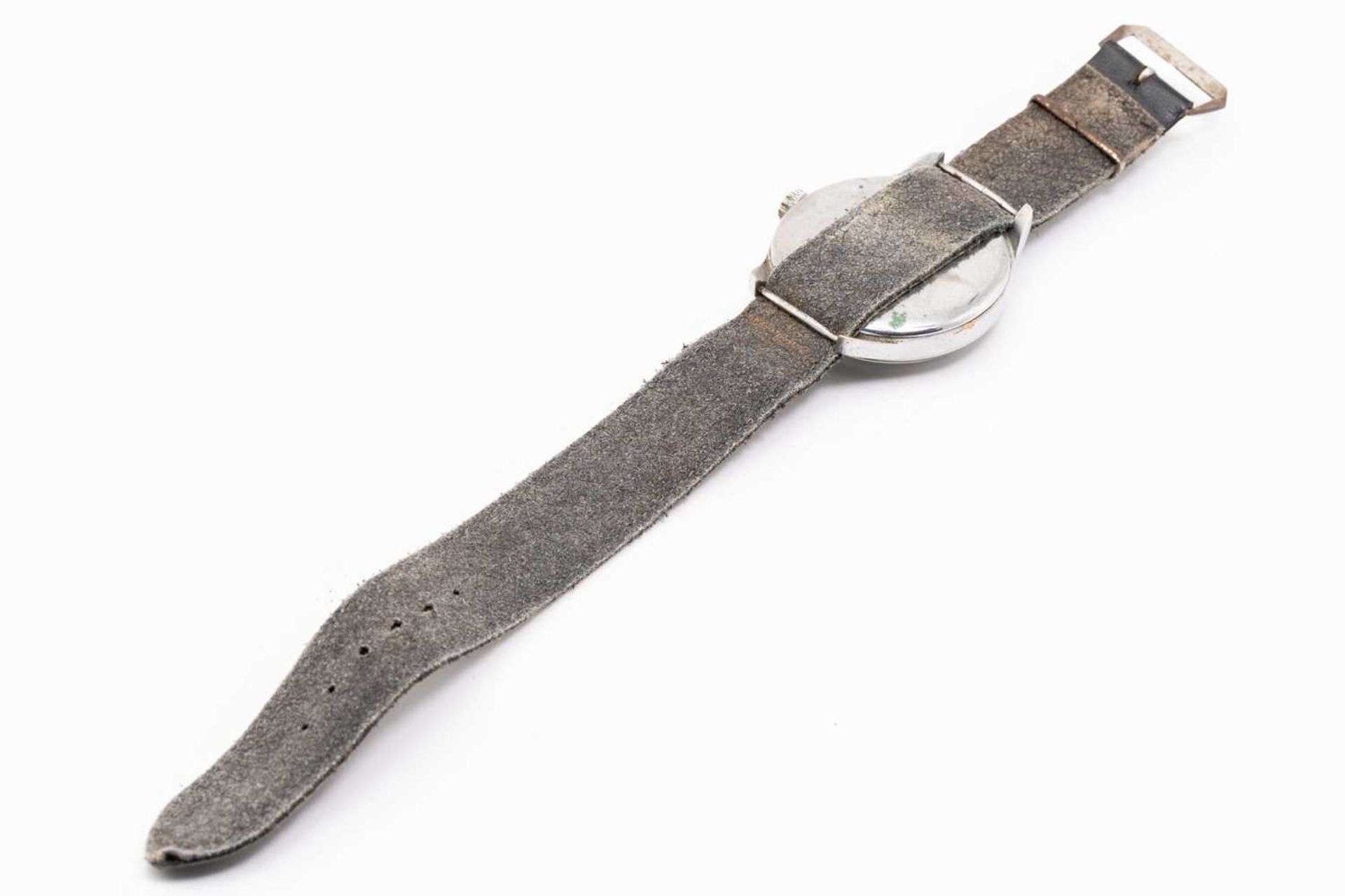 An Omega oversized mechanical watch, featuring a swiss made hand-wound movement in a steel case - Bild 4 aus 6