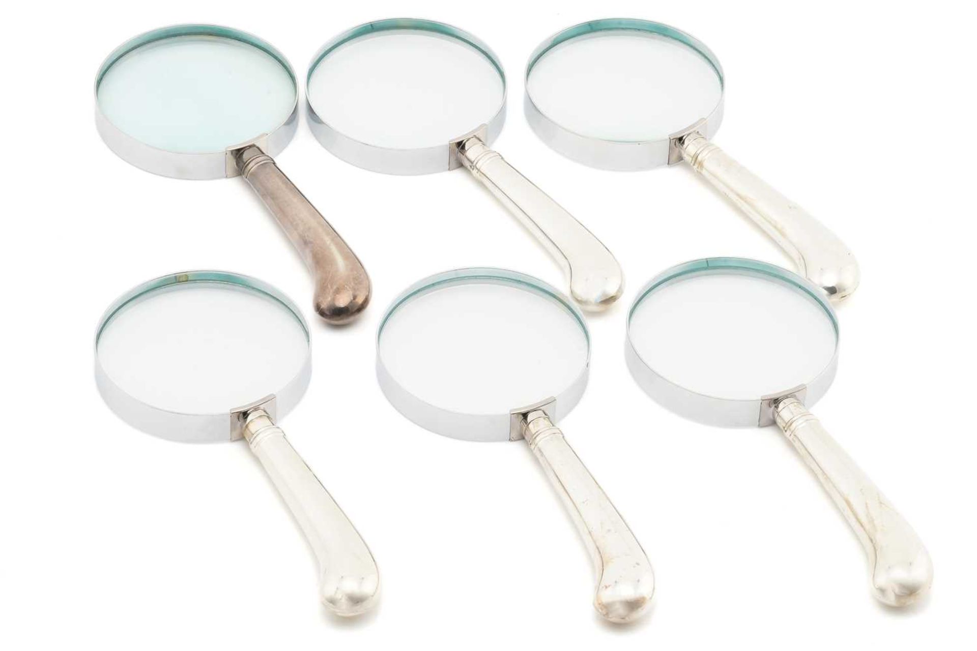Six modern silver handled magnifying glasses, London 2003 by A Haviland-Nye, the silver pistol