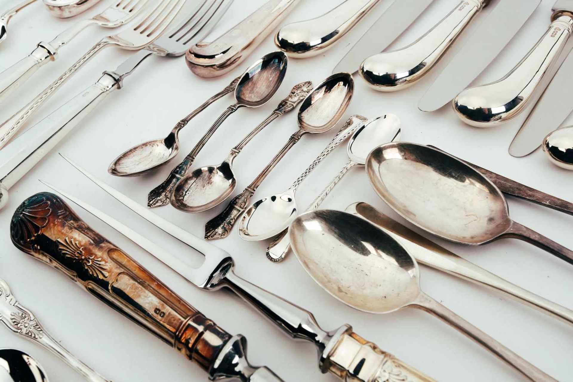 A mixed collection of various modern silver flatware, mainly kings pattern, teaspoons and other - Bild 10 aus 10