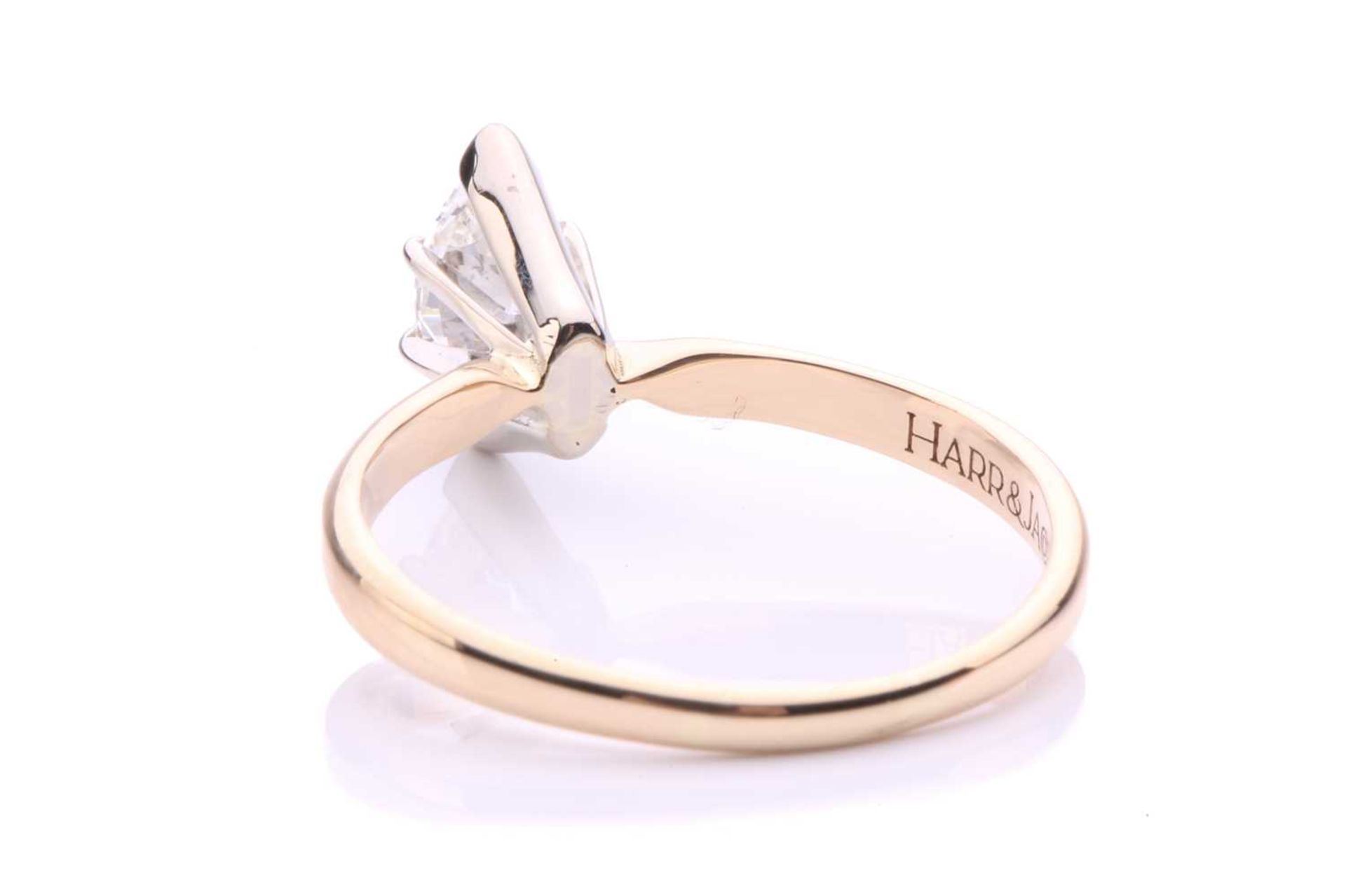 A marquise cut diamond single stone ring with a single claw set marquise cut diamond measuring 8. - Image 3 of 6