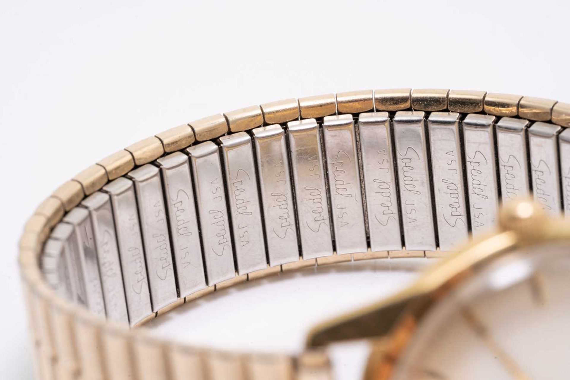 A Zenith gold dress watch, featuring a swiss made mechanical ultra-thin movement in a yellow metal - Bild 5 aus 5