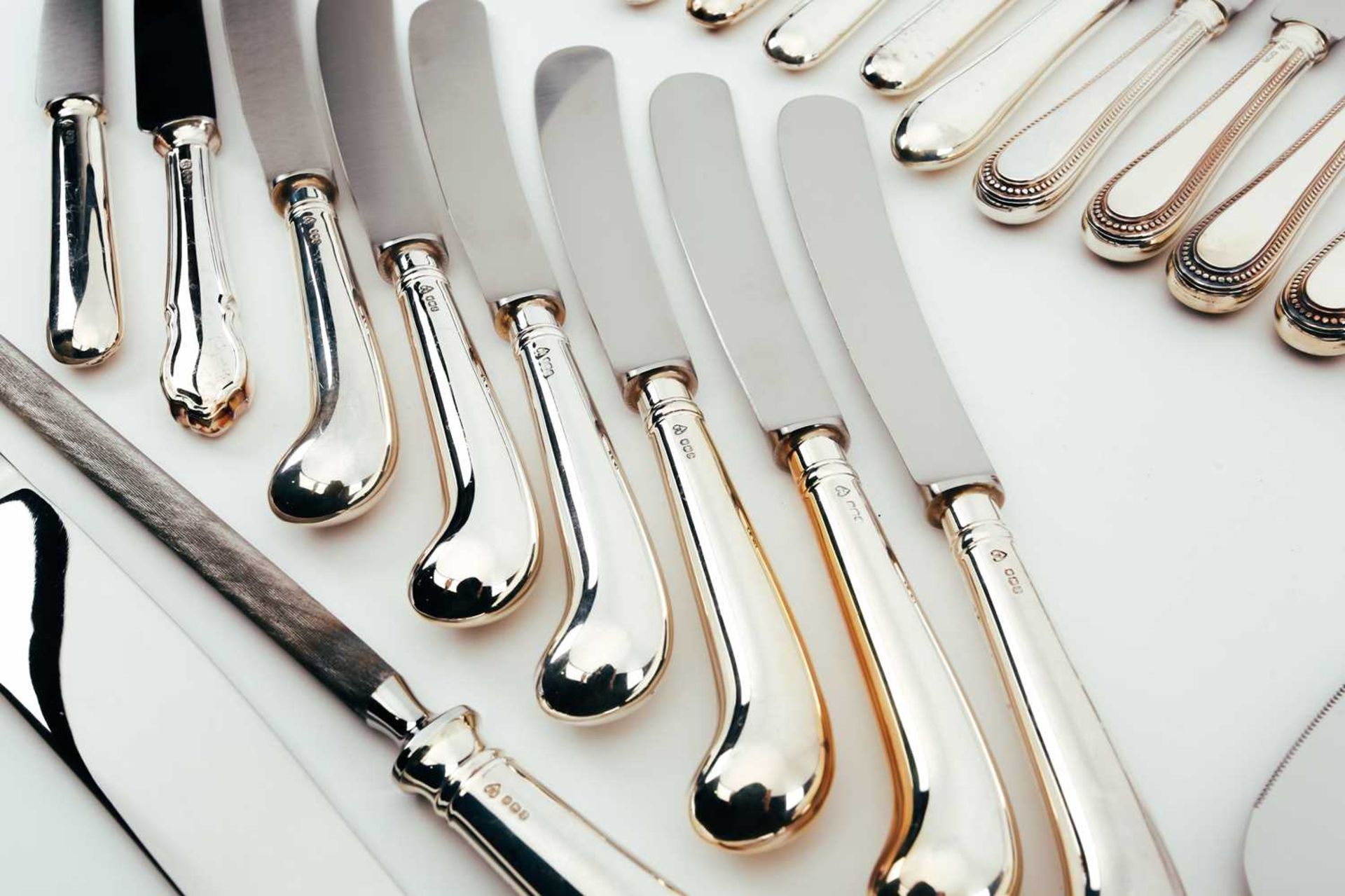 A mixed collection of various modern silver-handled cutlery including pistol handle knives, - Image 5 of 12