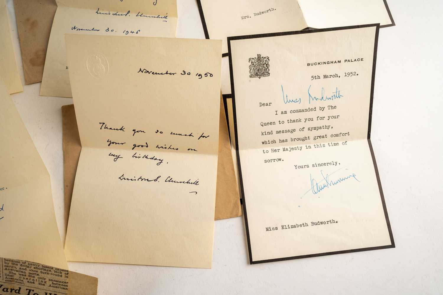 A collection of 1950s Winston Churchill facsimile thank you letters, including five on Downing - Image 6 of 13