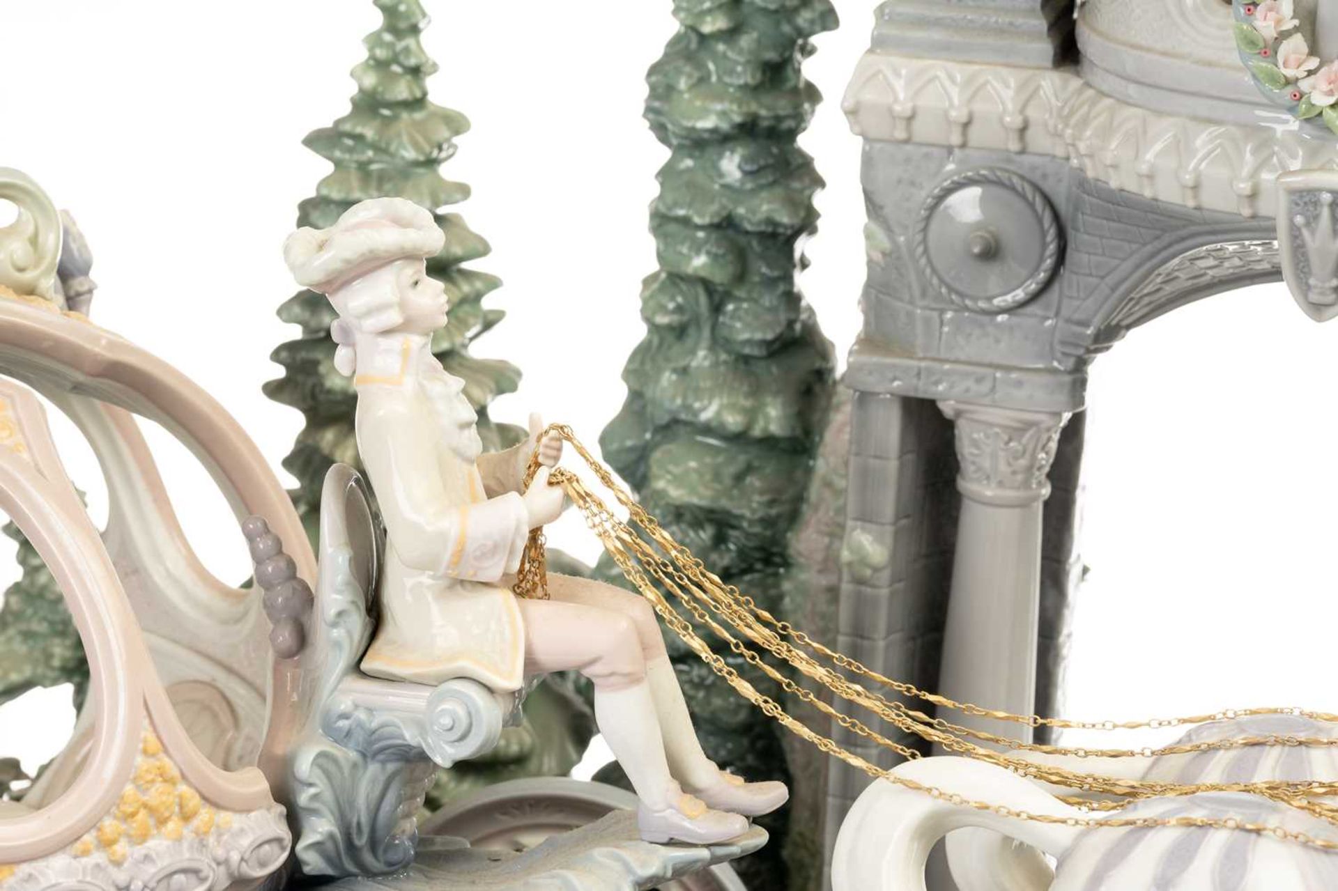 A large and impressive Lladro figure group, 'Cinderella's Arrival' No 263 (edition of 1,500?) - Image 6 of 18