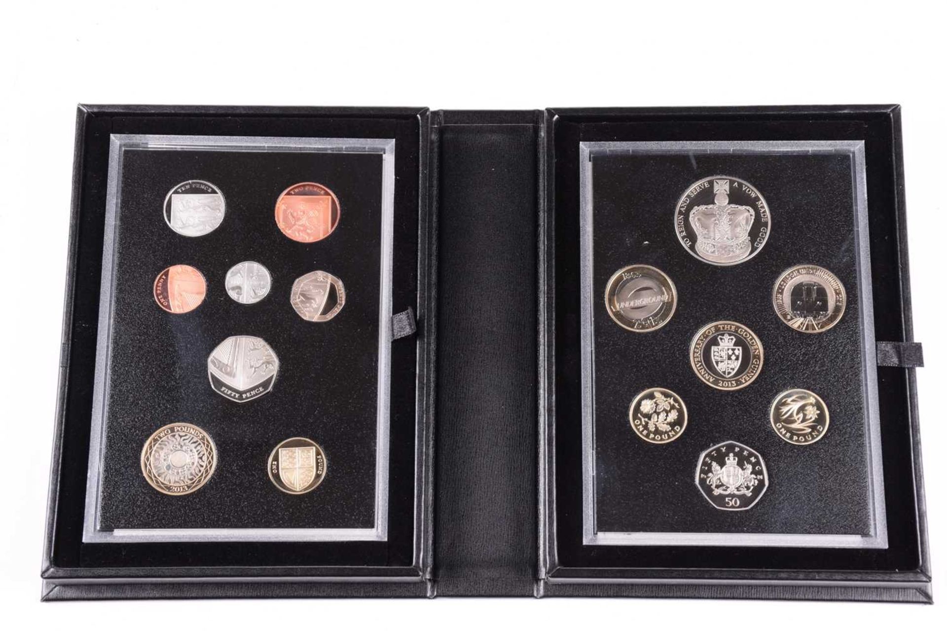 A collection of boxed Royal Mint proof coin sets to include, 2012, 2015, 2014, 2018, 2013, and - Bild 5 aus 36