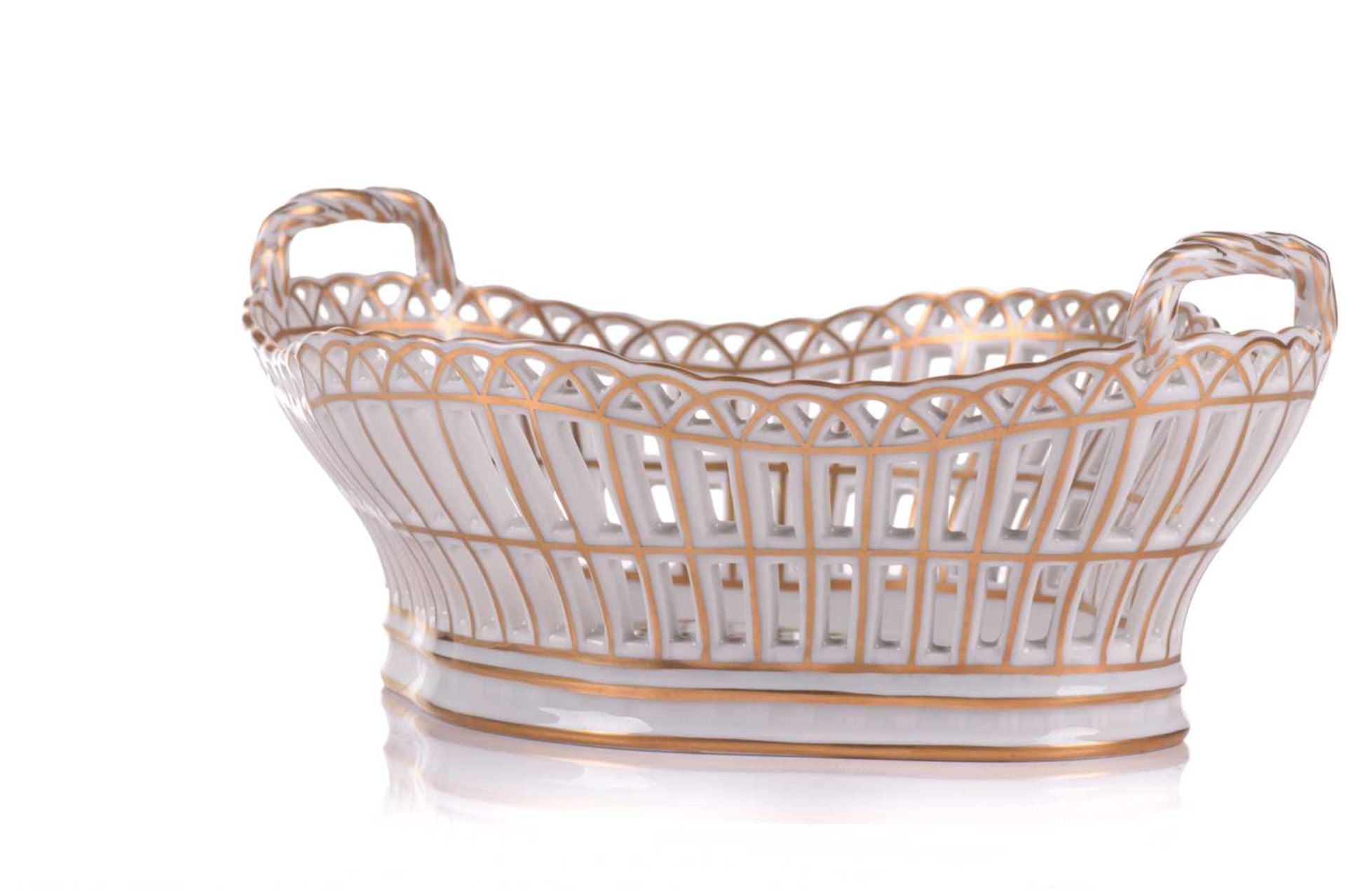 A collection of decorative ceramics items, including a two-handled Dresden chestnut basket, - Image 33 of 34