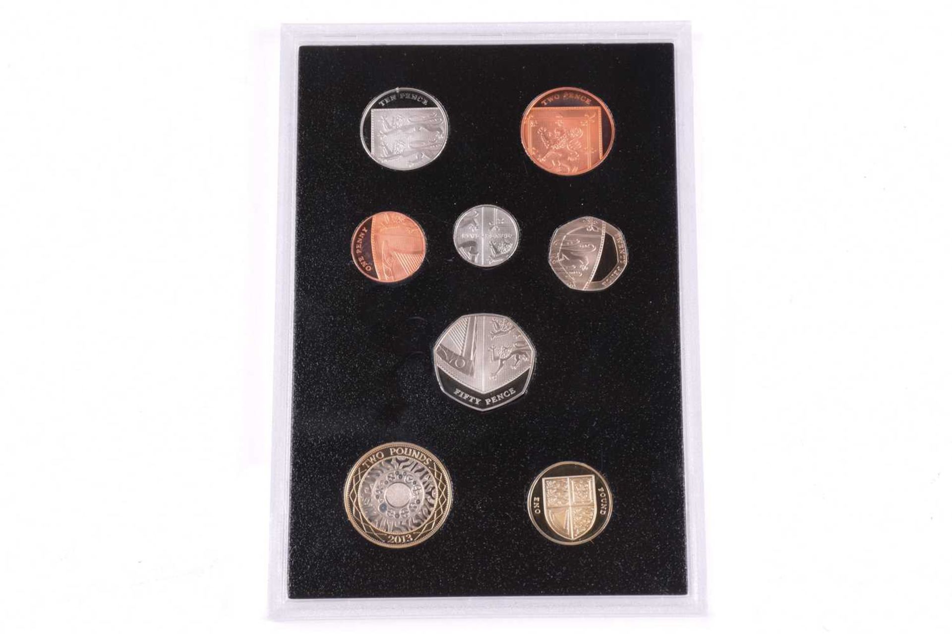 A collection of boxed Royal Mint proof coin sets to include, 2012, 2015, 2014, 2018, 2013, and - Bild 15 aus 36