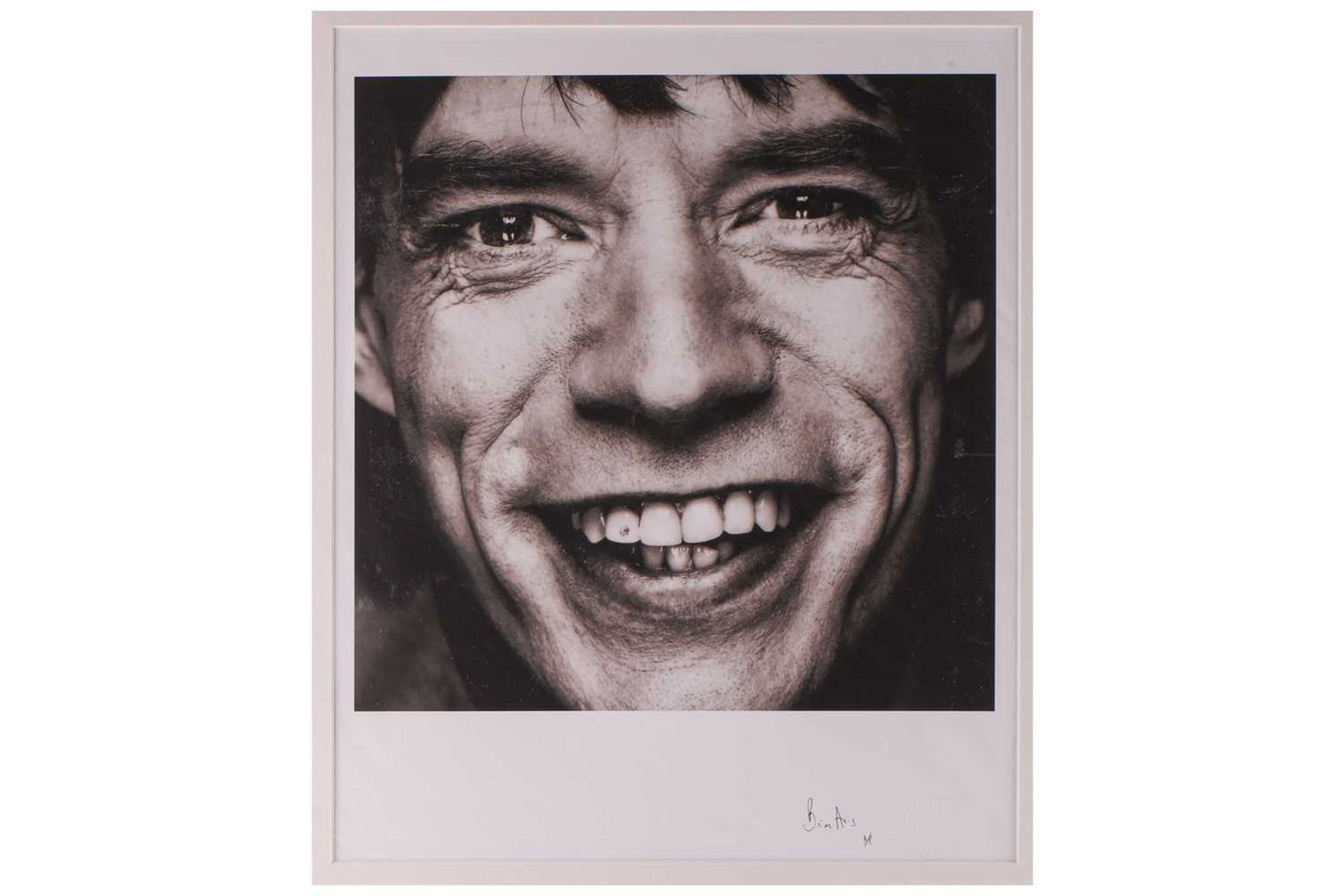 Brian Aris (contemporary), Mick Jagger with diamond tooth, a black and white photographic print, - Bild 2 aus 7