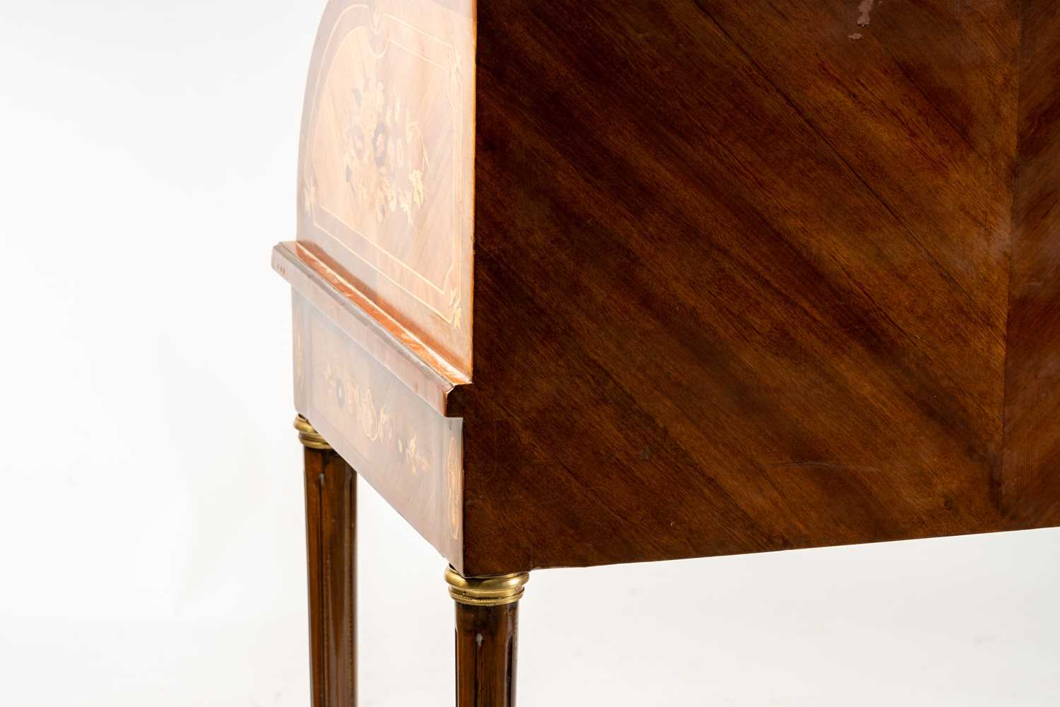 A Louis XVI style marble topped king bureau de cylinder, 20th/21st century, with tulipwood - Image 7 of 8