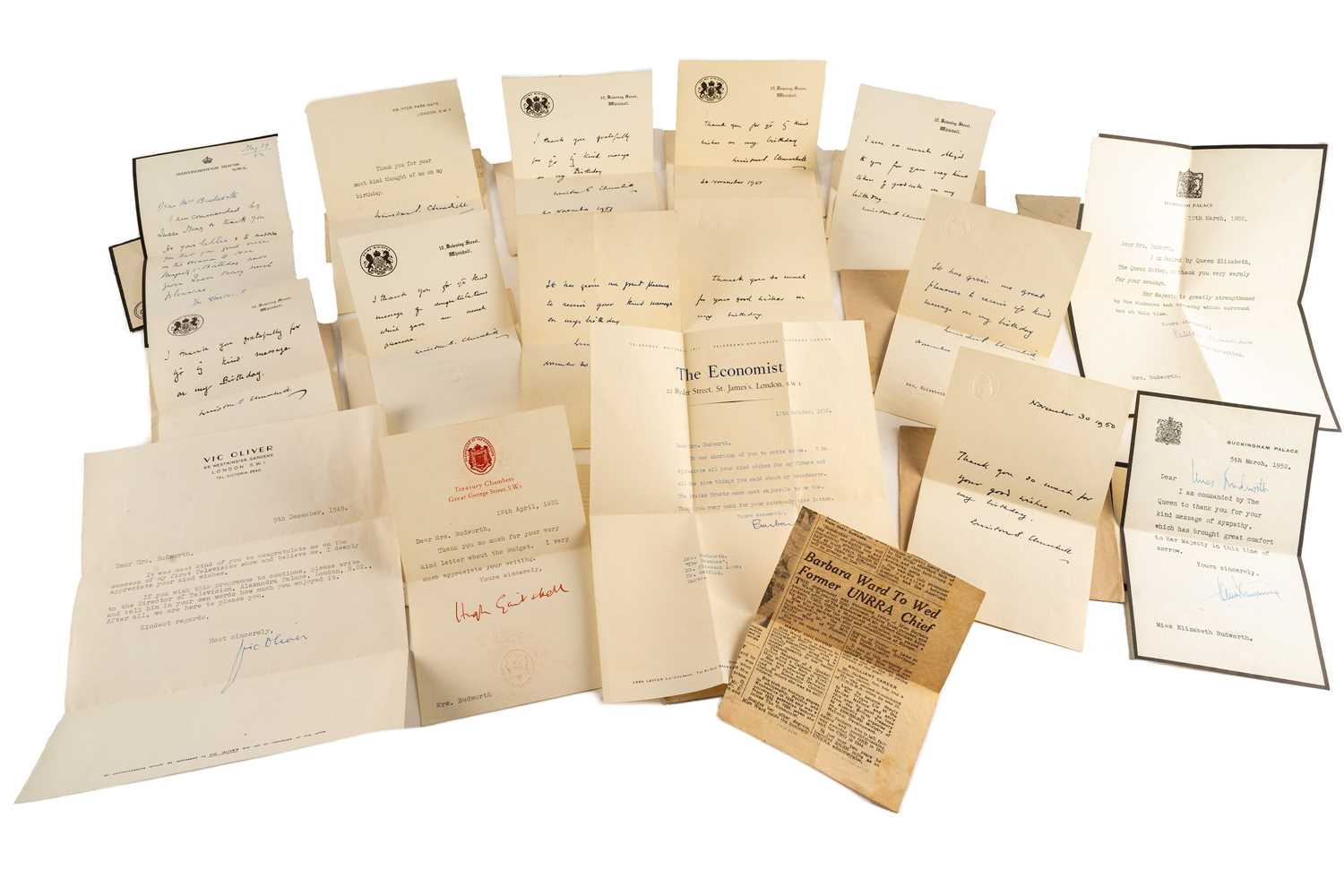 A collection of 1950s Winston Churchill facsimile thank you letters, including five on Downing - Image 2 of 13