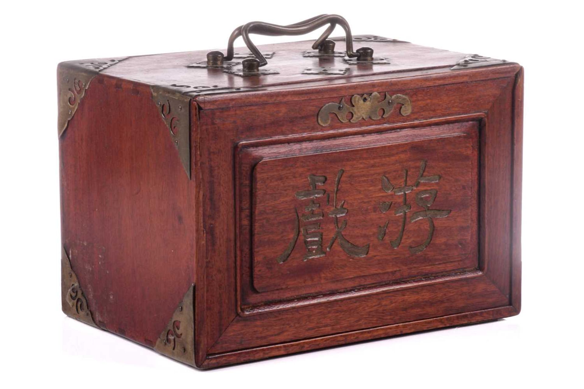 A Chinese Mahjong set, late Qing/early 20th century, complete with numerous bone sticks and bamboo - Image 2 of 18