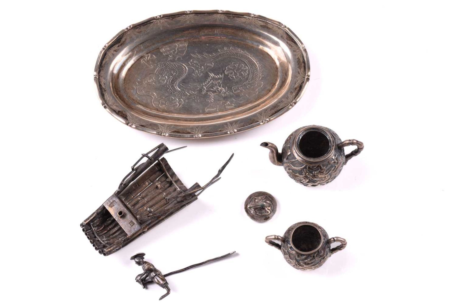 A Chinese miniature silver teapot and sugar bowl by Tuck Chang, each piece decorated with a dragon - Image 2 of 7