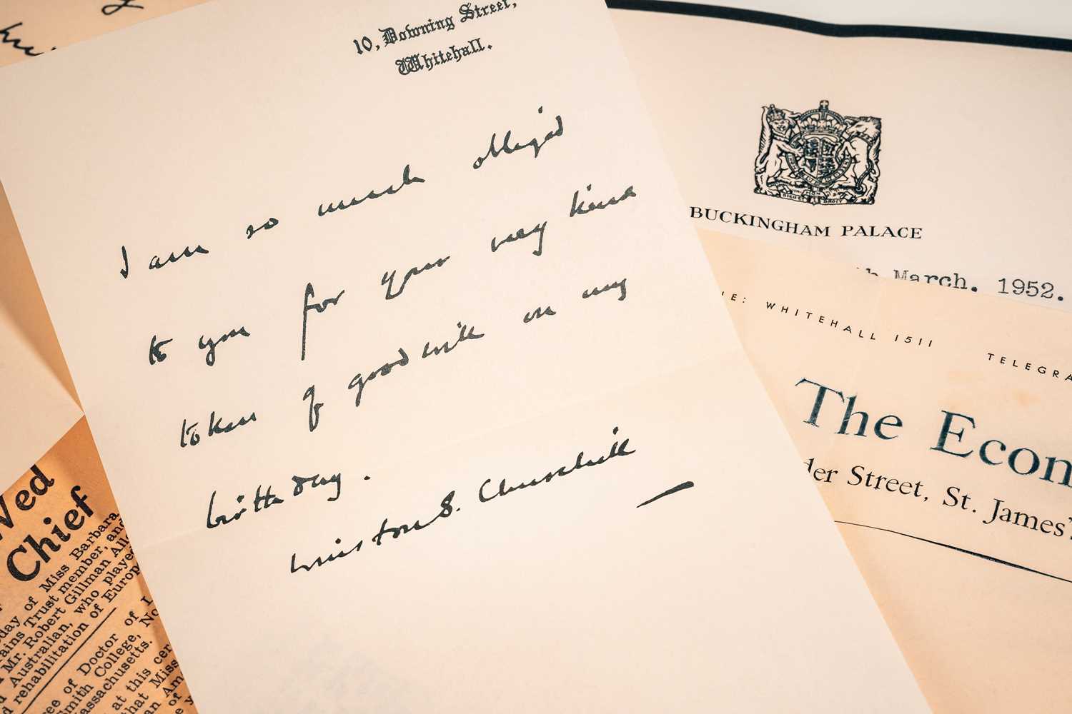 A collection of 1950s Winston Churchill facsimile thank you letters, including five on Downing