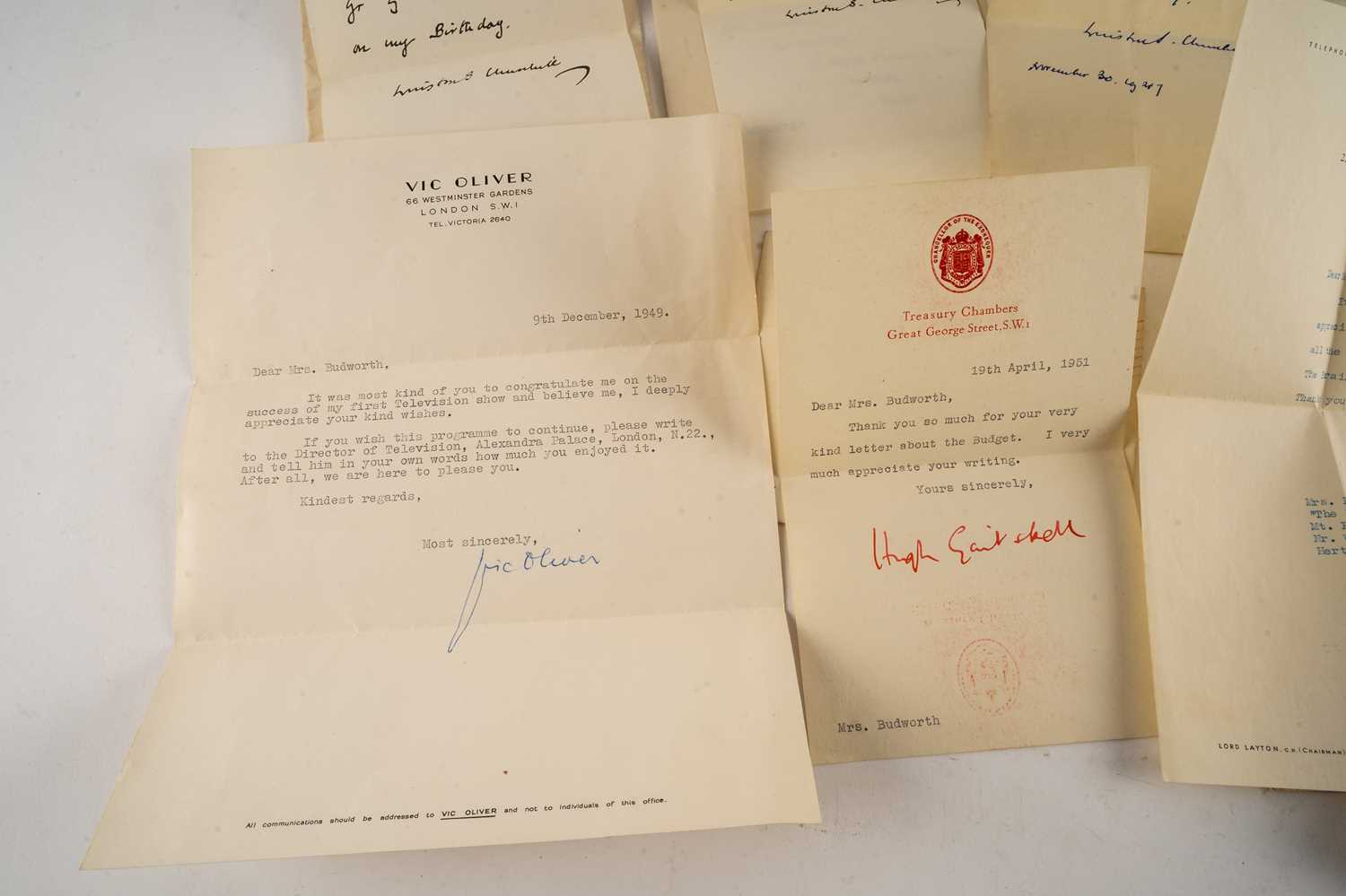 A collection of 1950s Winston Churchill facsimile thank you letters, including five on Downing - Image 5 of 13