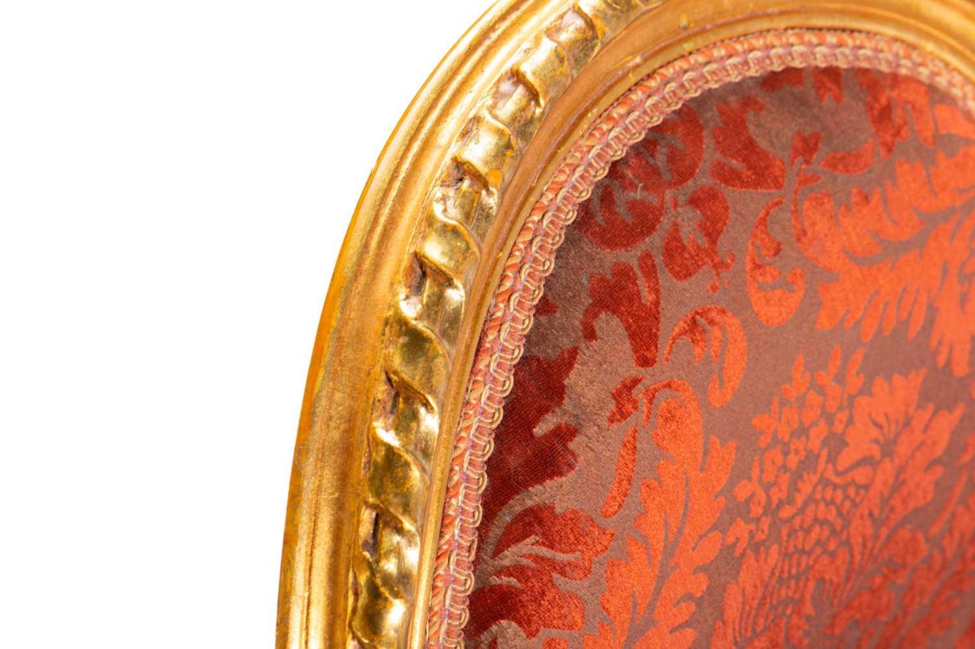 A Louis XVI style gilt wood fauteuil, 20th century, with cameo back and ribbon carved outline, - Bild 15 aus 17