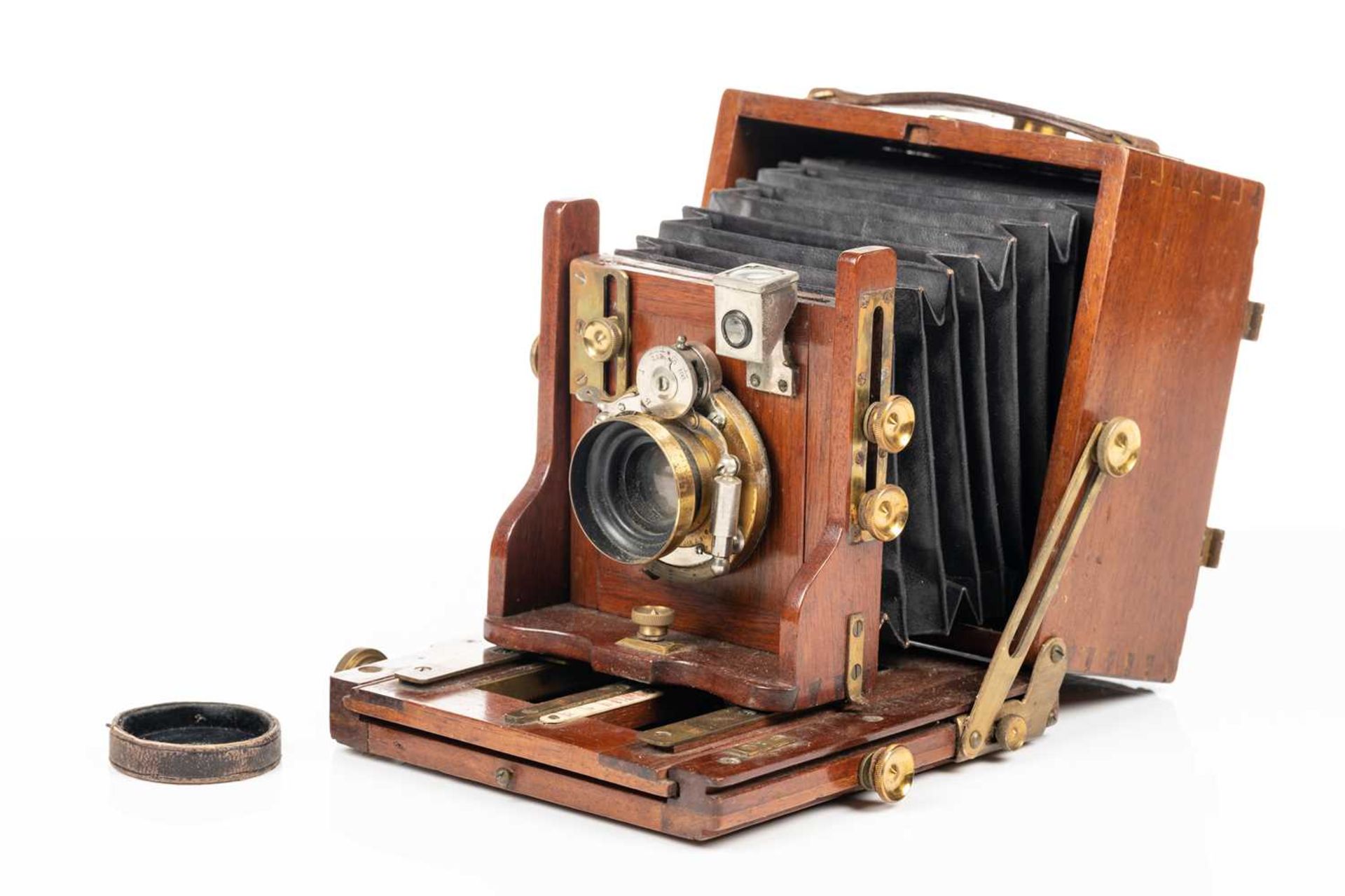 A collection of Edwardian and later cameras, to include a Linhof Technika of Germany standard 5 x - Bild 6 aus 31