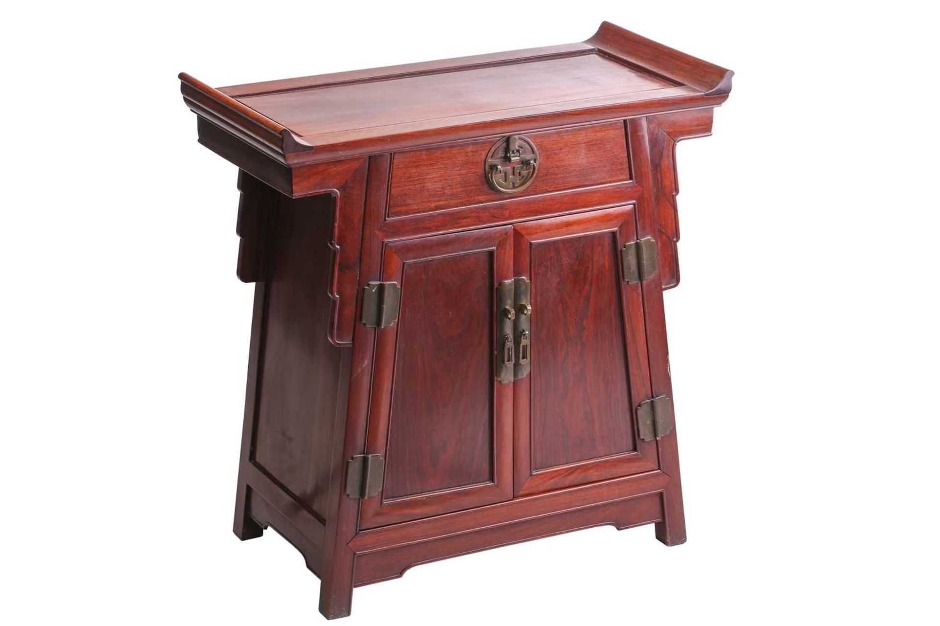 A Chinese Hongmu altar style cabinet, 20th century, the rectangular top with scroll ends above a - Bild 2 aus 8