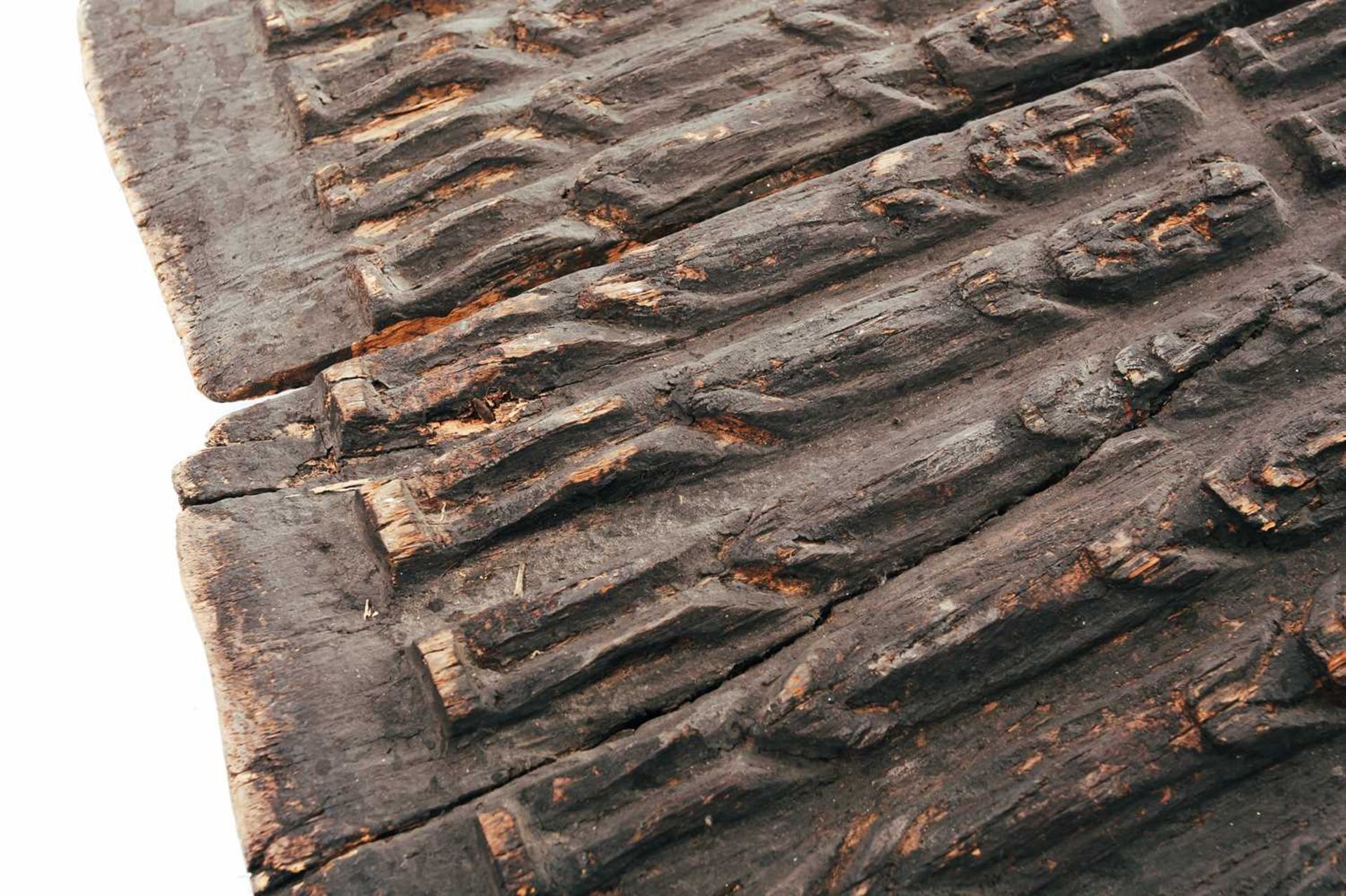 Two Dogon, Mali, carved wood granary doors, each with rows of standing ancestor figures, each carved - Bild 14 aus 15