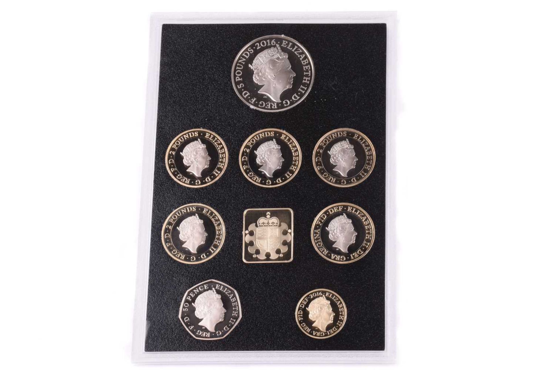 A collection of boxed Royal Mint proof coin sets to include, 2012, 2015, 2014, 2018, 2013, and - Bild 30 aus 36