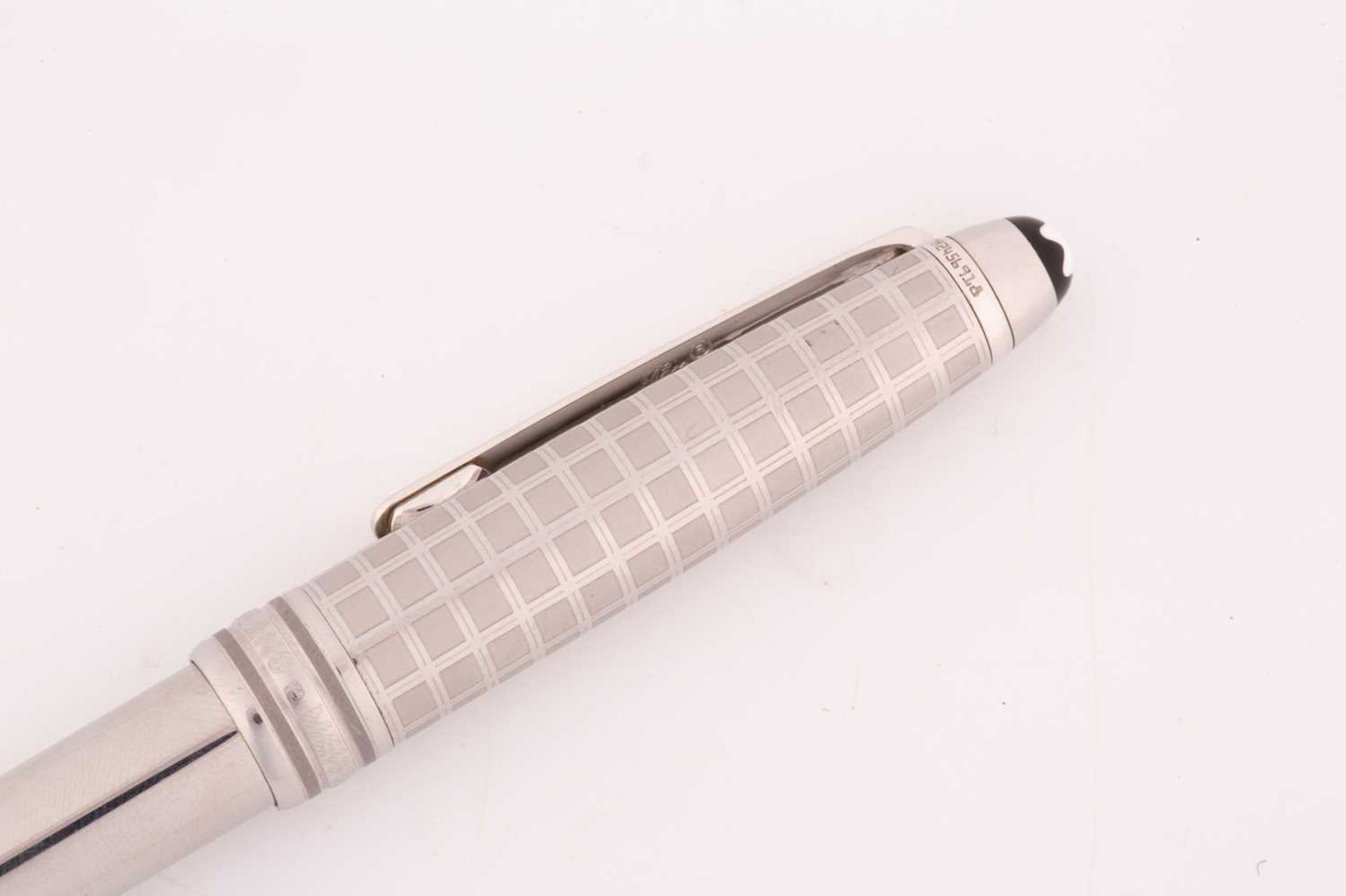 MontblancMeisterstück roller ball pen, the steel pull-off cap with inlaid emblem to the crown and - Image 6 of 6