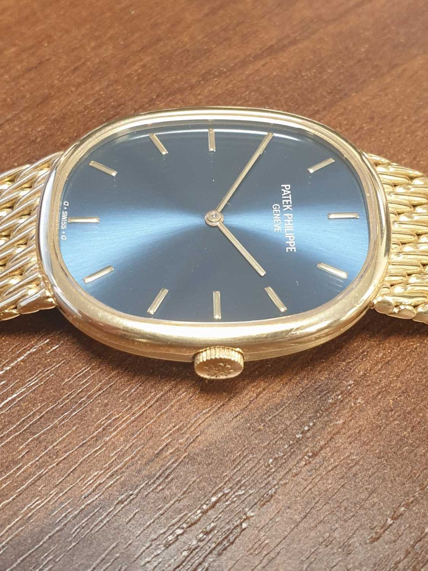A Patek Philippe Ellipse d´Or 18k yellow gold watch ref: 3848, featuring a Swiss-made ultra-thin - Image 18 of 20