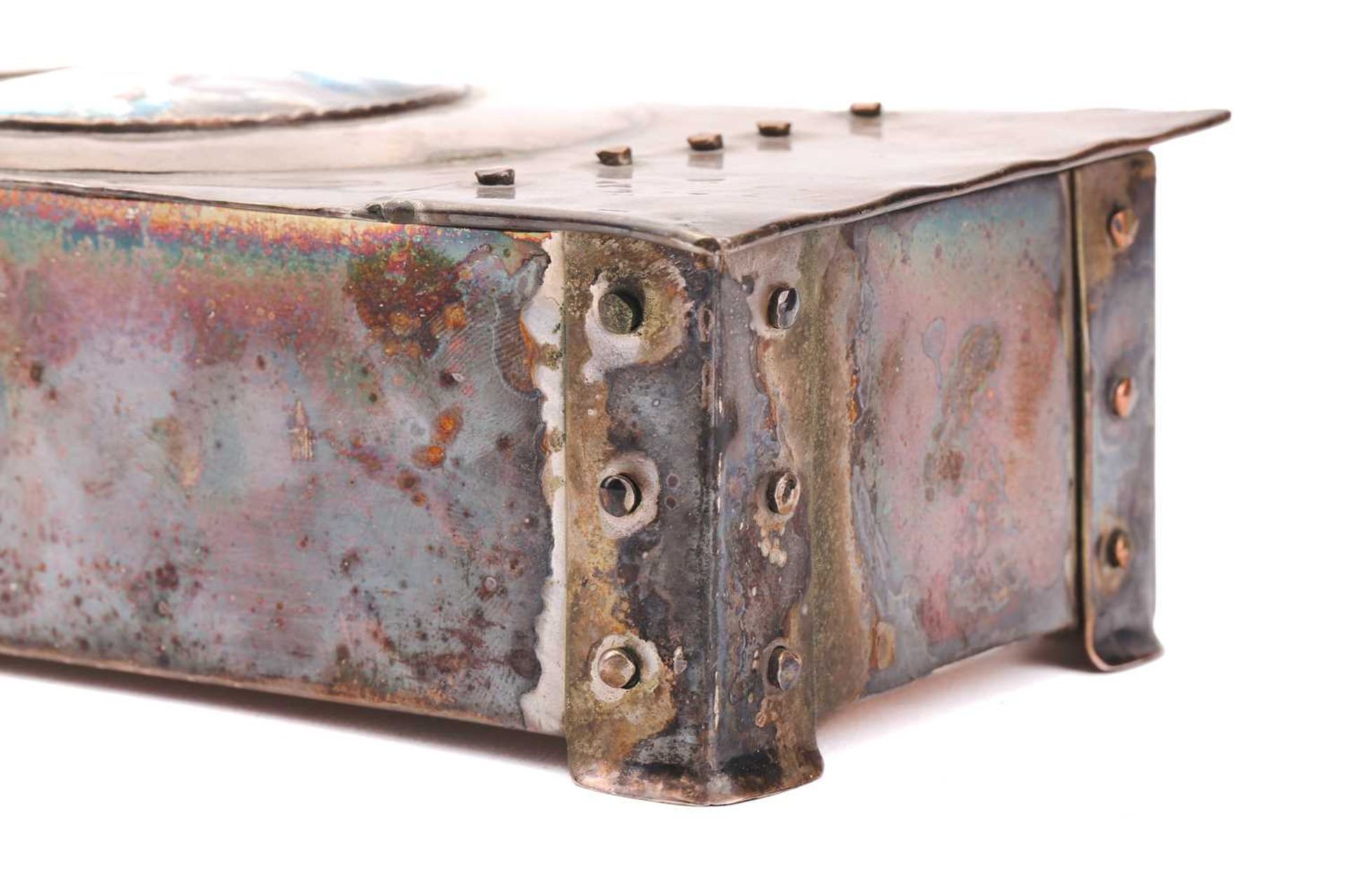 An Arts & Crafts hand-wrought silver on the copper rectangular cigarette box, early 20th century, - Image 10 of 12