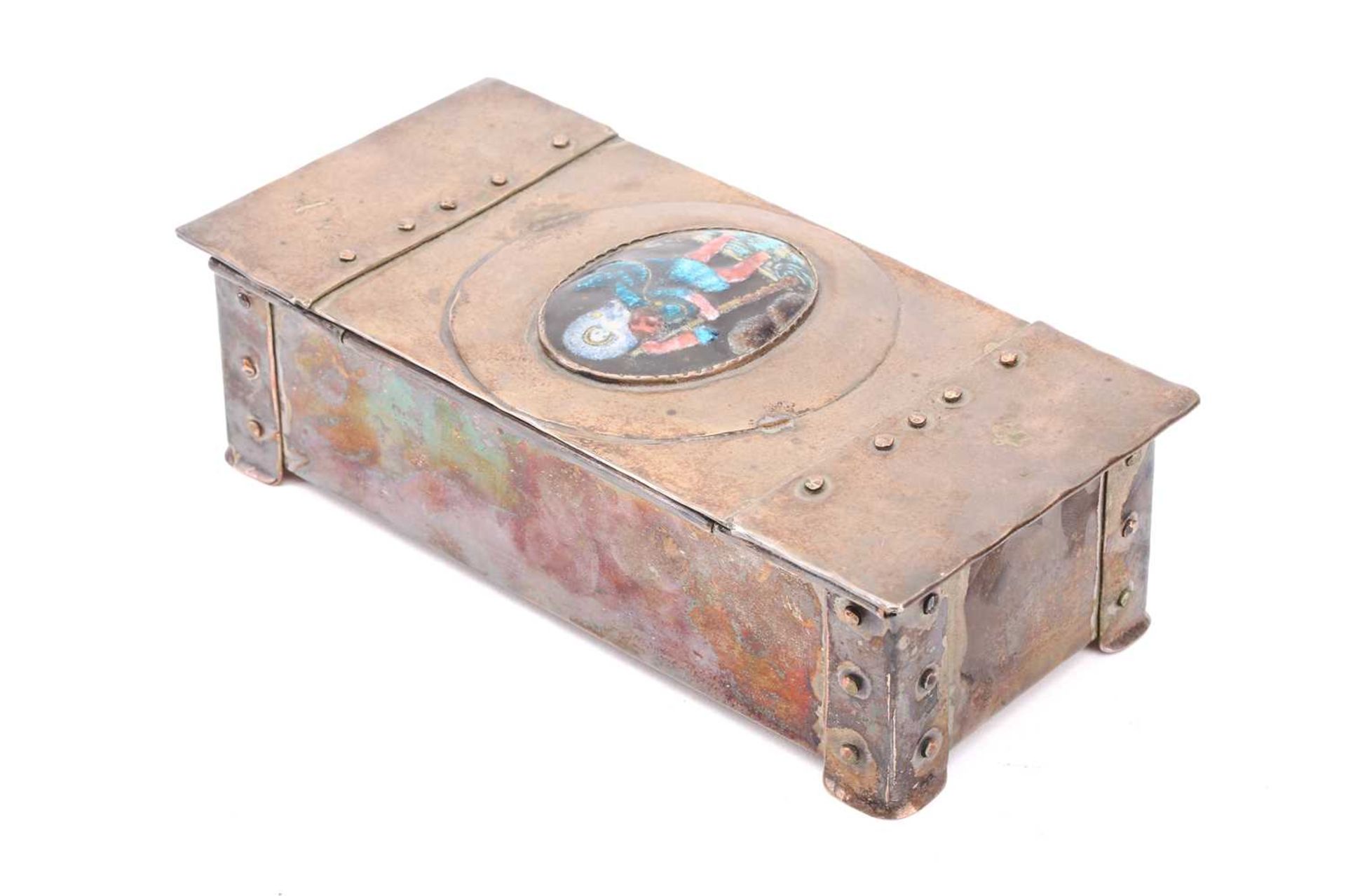 An Arts & Crafts hand-wrought silver on the copper rectangular cigarette box, early 20th century, - Image 4 of 12