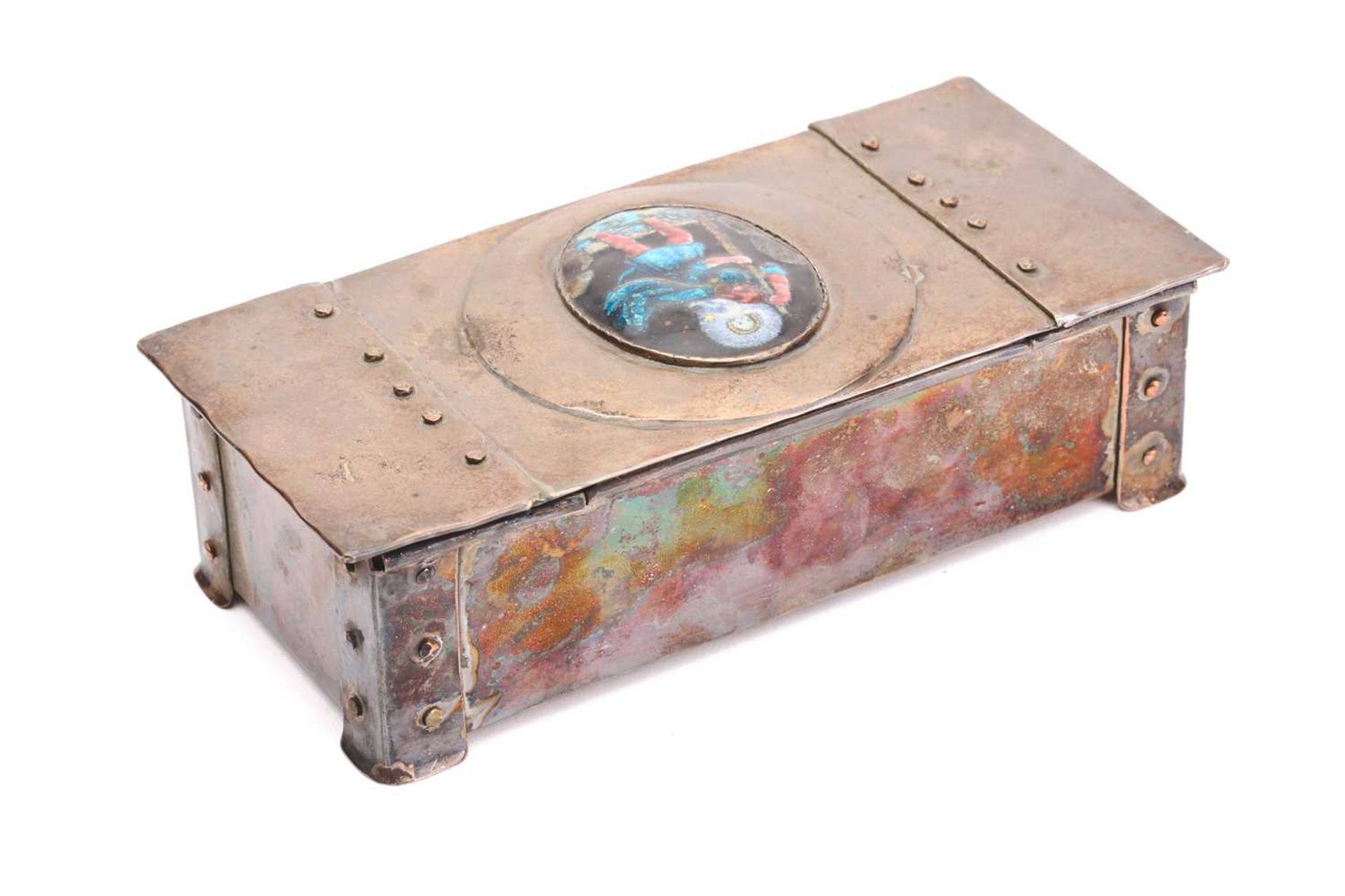 An Arts & Crafts hand-wrought silver on the copper rectangular cigarette box, early 20th century, - Image 3 of 12