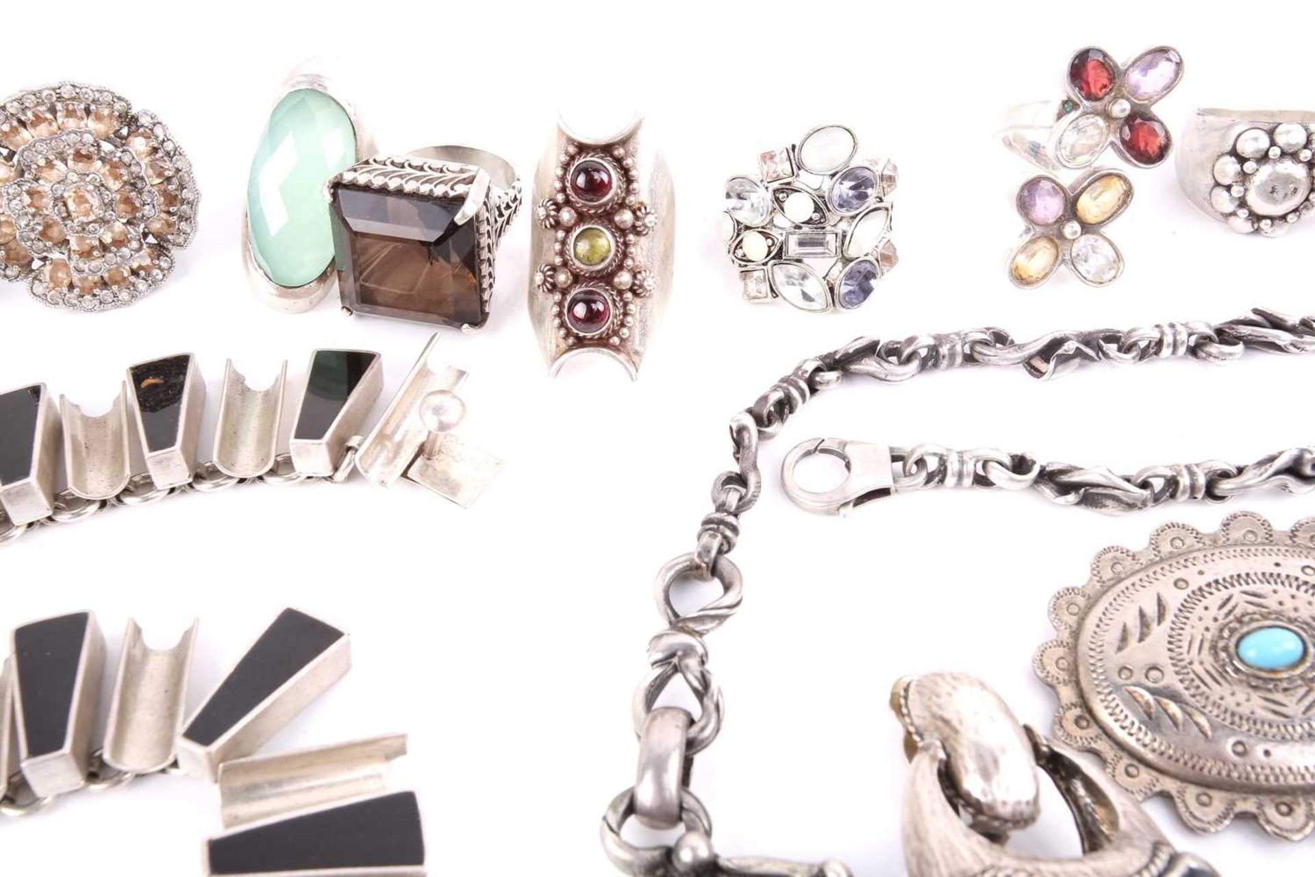 A quantity of white metal jewellery, including a large naturalistic labradorite necklace and ring, a - Image 7 of 7