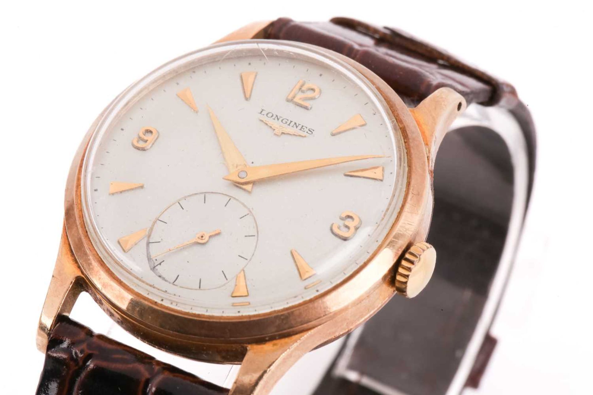 A Longines 9ct gold dress watch, featuring a Swiss-made hand-wound movement in a 9ct yellow gold - Image 5 of 12