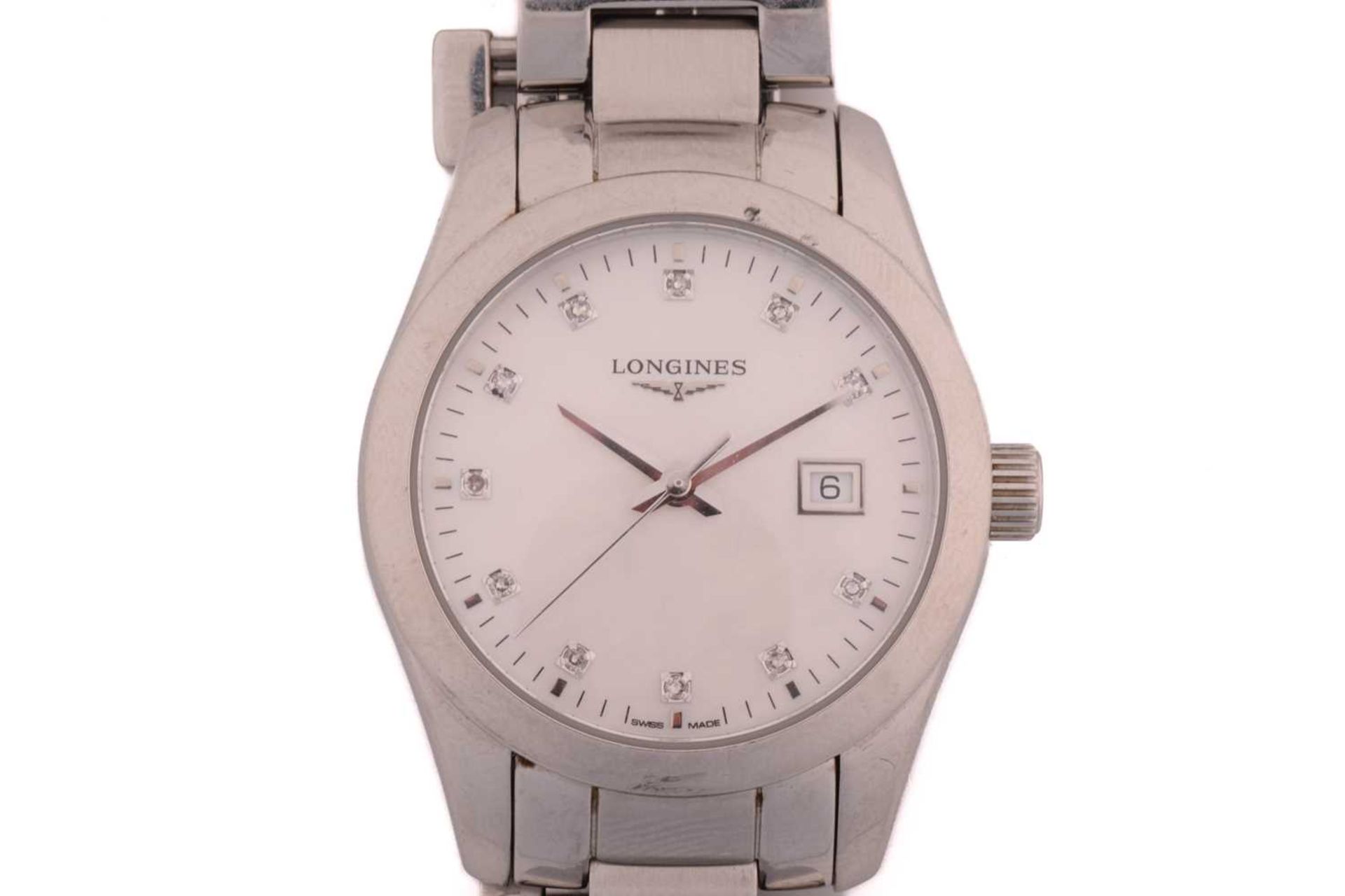 A Longines Classic lady's wristwatch, featuring a Swiss-made quartz movement in a steel case