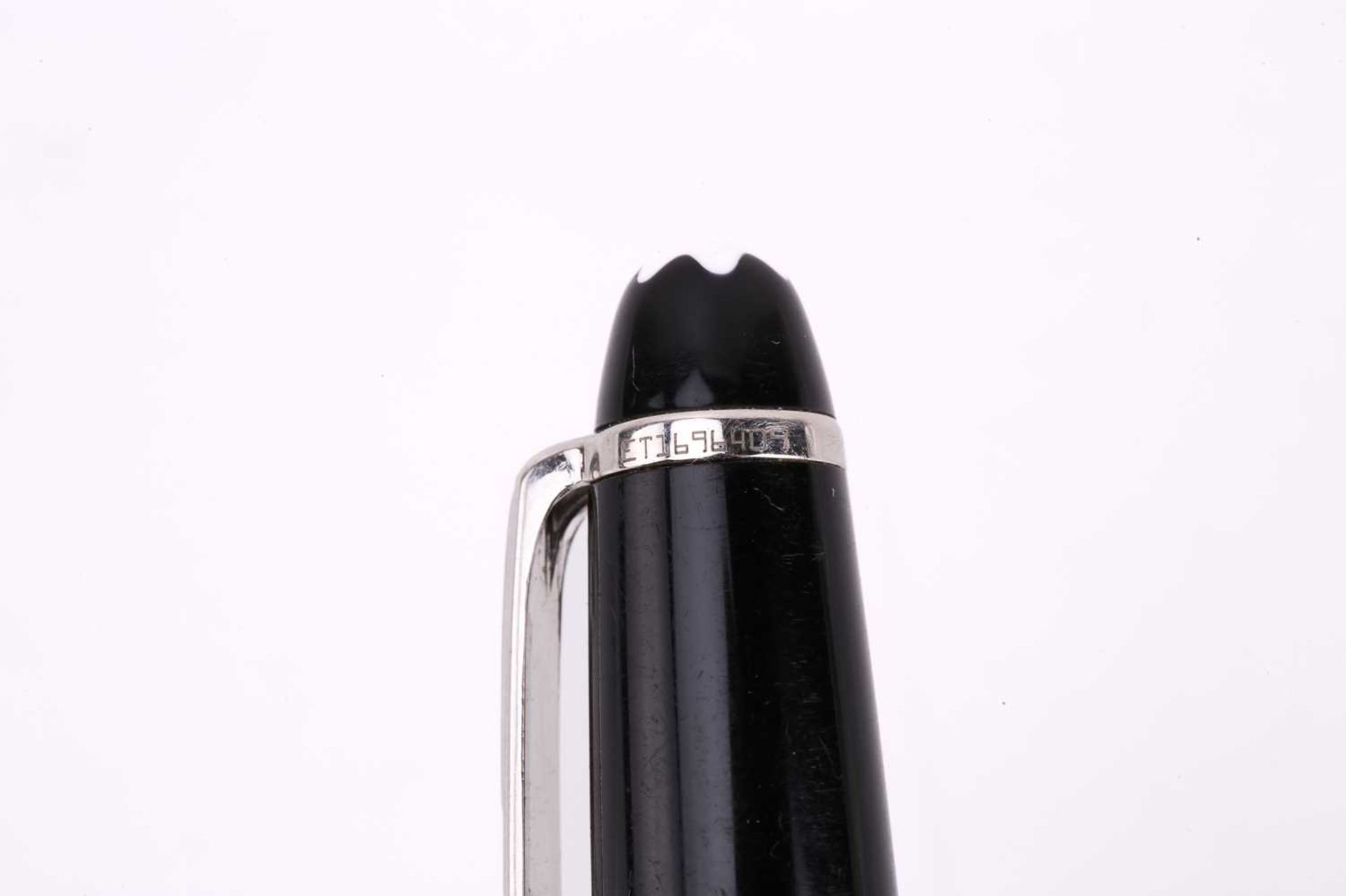 Montblanc - Meisterstück Pix classique ballpoint pen, with twist-action black resin barrel and - Image 6 of 8