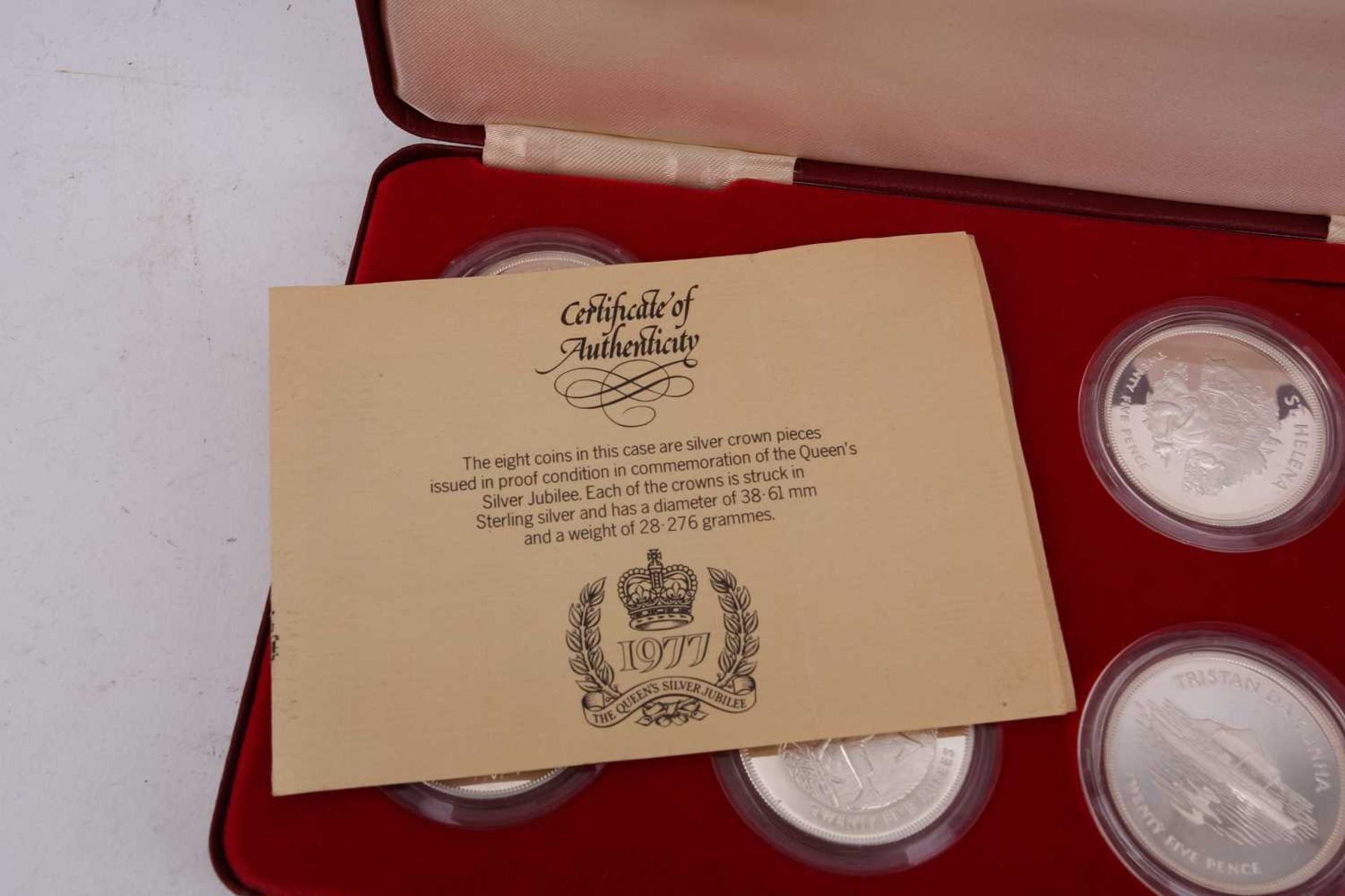 A cased set of eight proof silver encapsulated crown pieces, to commemorate Queen Elizabeth II - Image 5 of 6