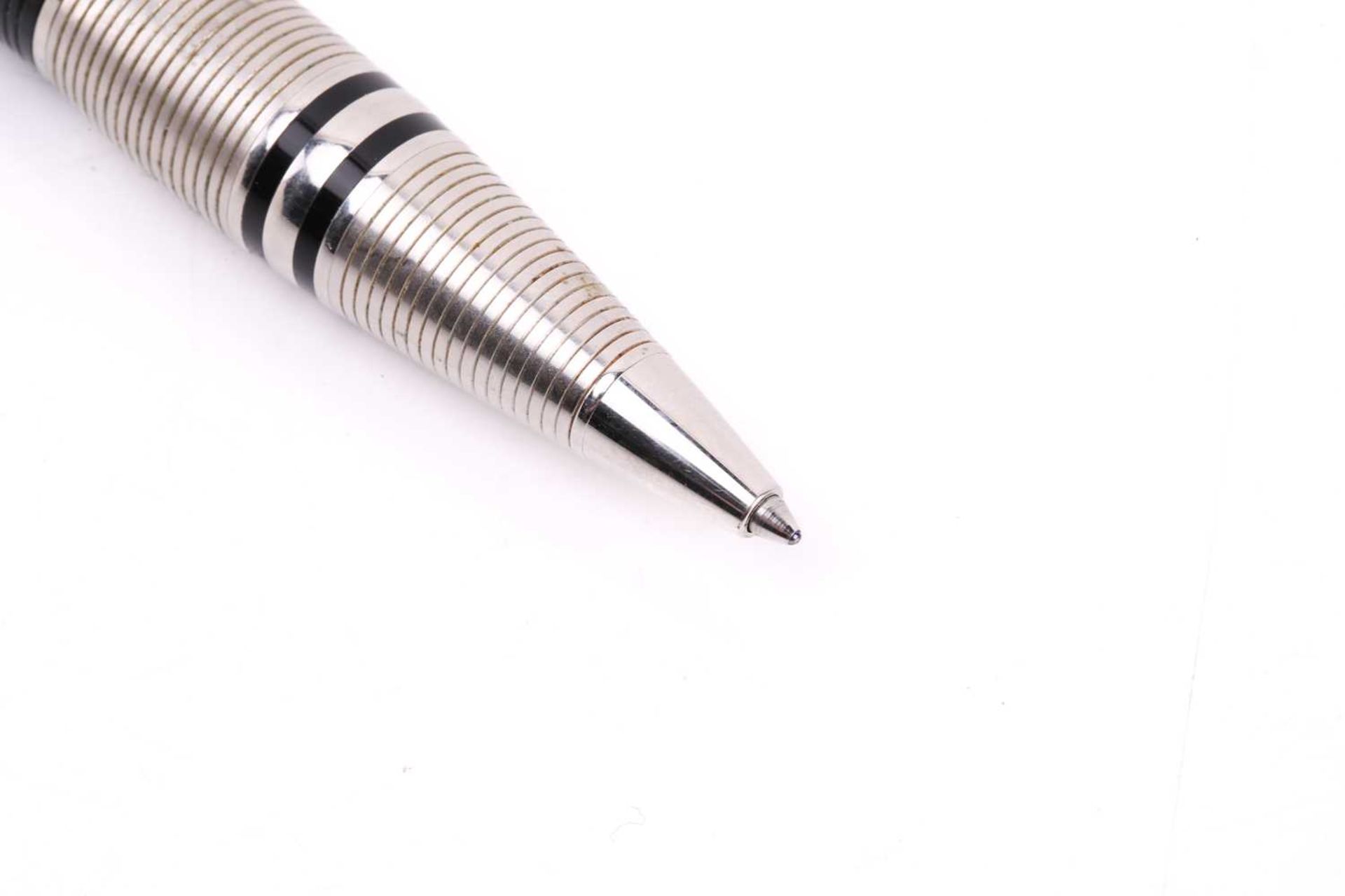 Montblanc - Starwalker Doué Ballpoint Pen, with twist mechanism and ribbed barrel, clip ring - Image 5 of 6