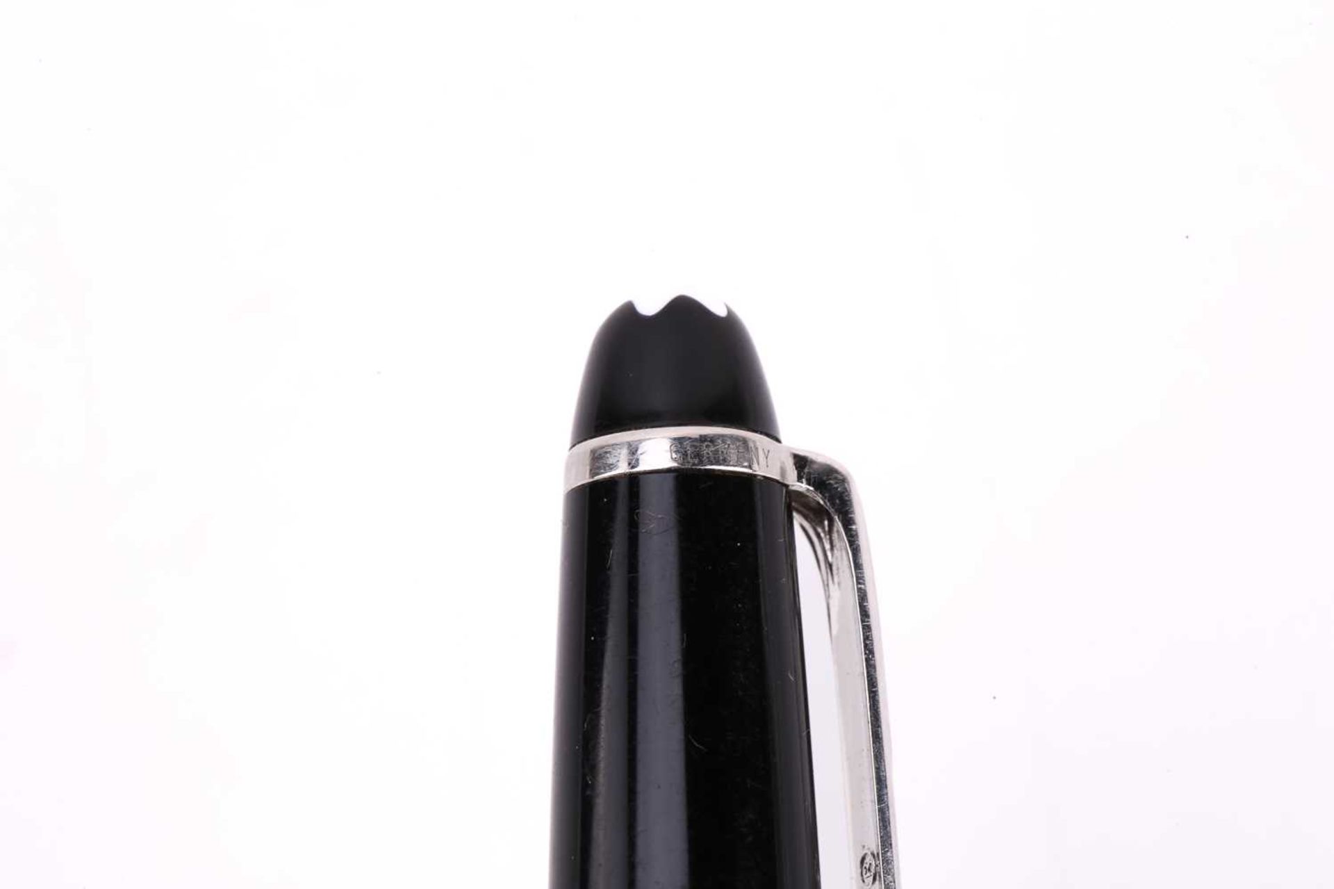 Montblanc - Meisterstück Pix classique ballpoint pen, with twist-action black resin barrel and - Image 8 of 8