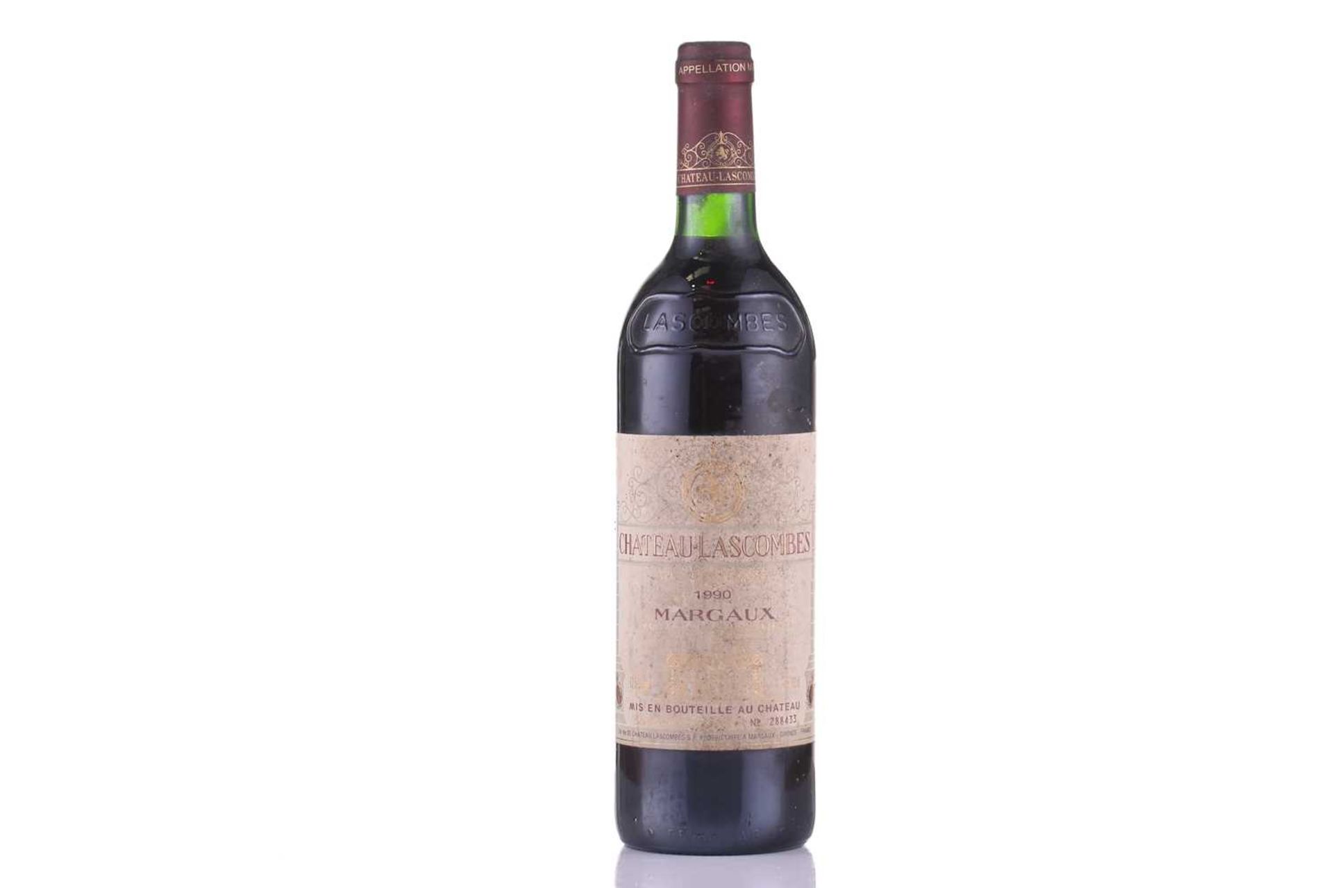 A bottle of 1986 Chateau Gruaud Larose, together with a 1990 Chateau Lascombes and a 1988 Margaux, - Image 5 of 7