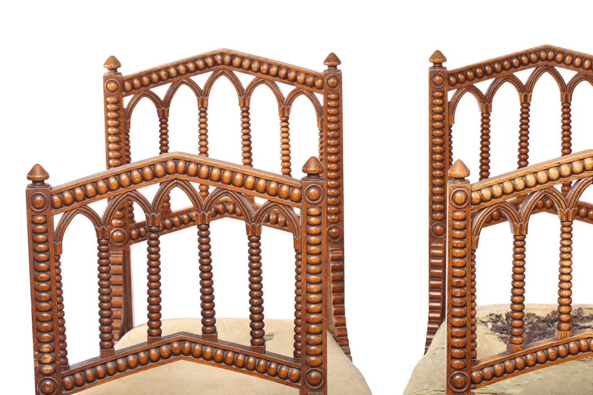 A matched set of six William IV oak Gothic revival side chairs possibly by Gillows of Lancaster - Image 8 of 13