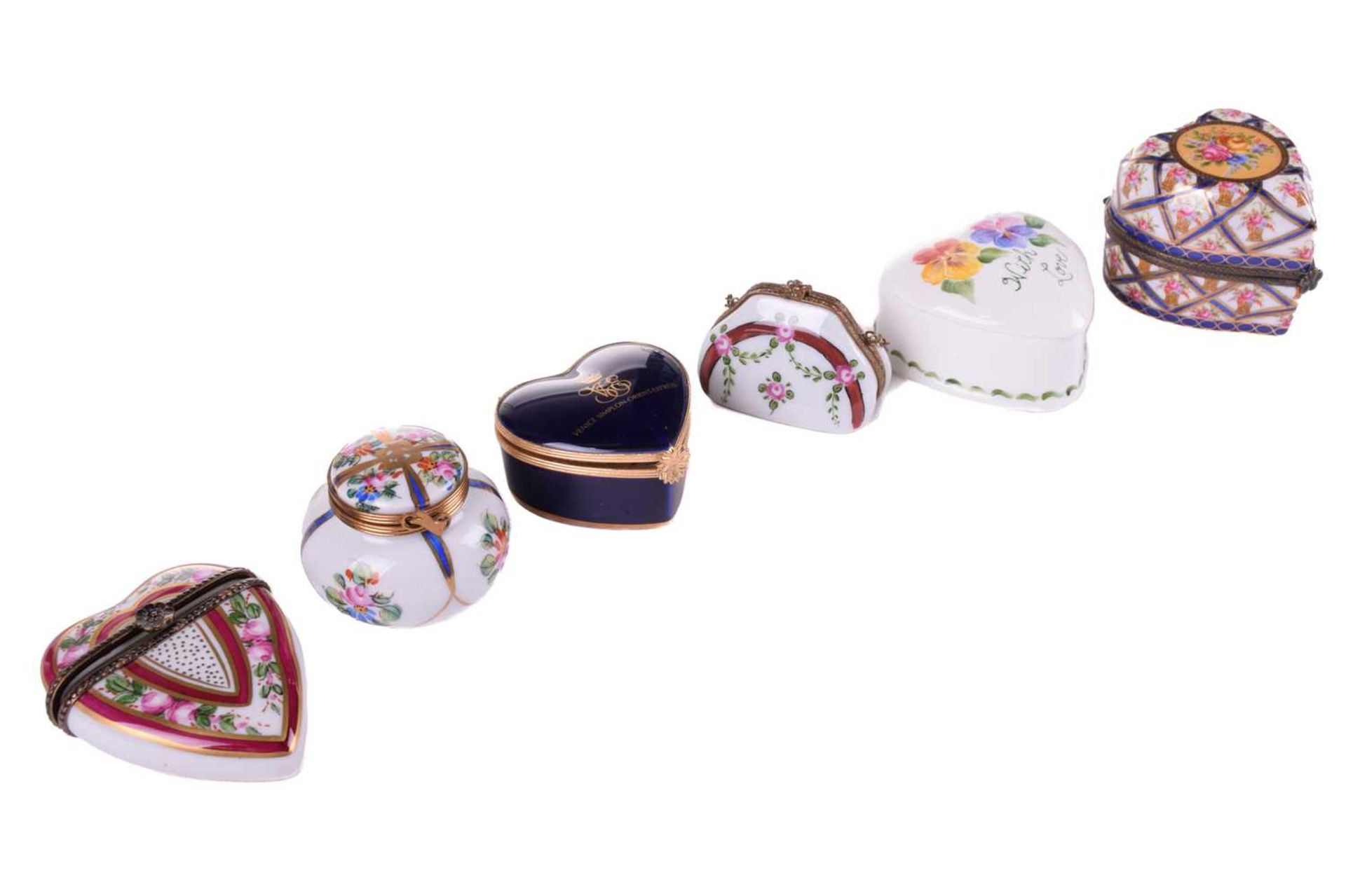 A collection of enamel trinket boxes to include Limoges and others, 20th century. - Bild 9 aus 10