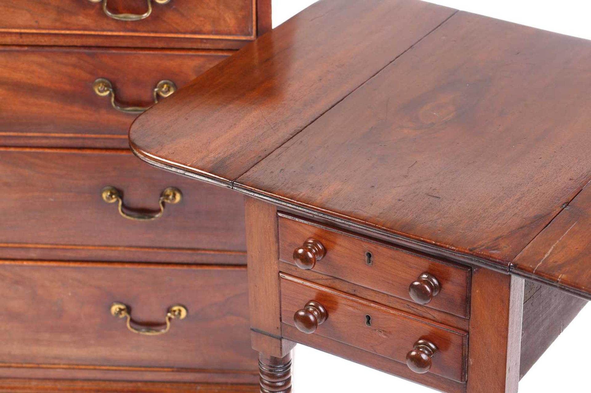 An early 19th-century mahogany and deal chest of four long drawers, 83 cm wide x 46 cm deep x 83 - Image 4 of 7