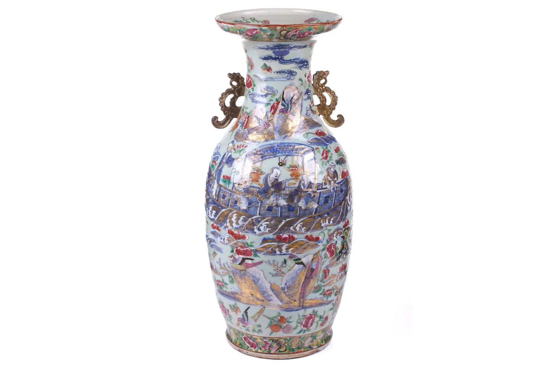 A large Chinese Famile Rose baluster vase, Qing Dynasty, probably Daoguang, with stylized fungus - Bild 6 aus 20