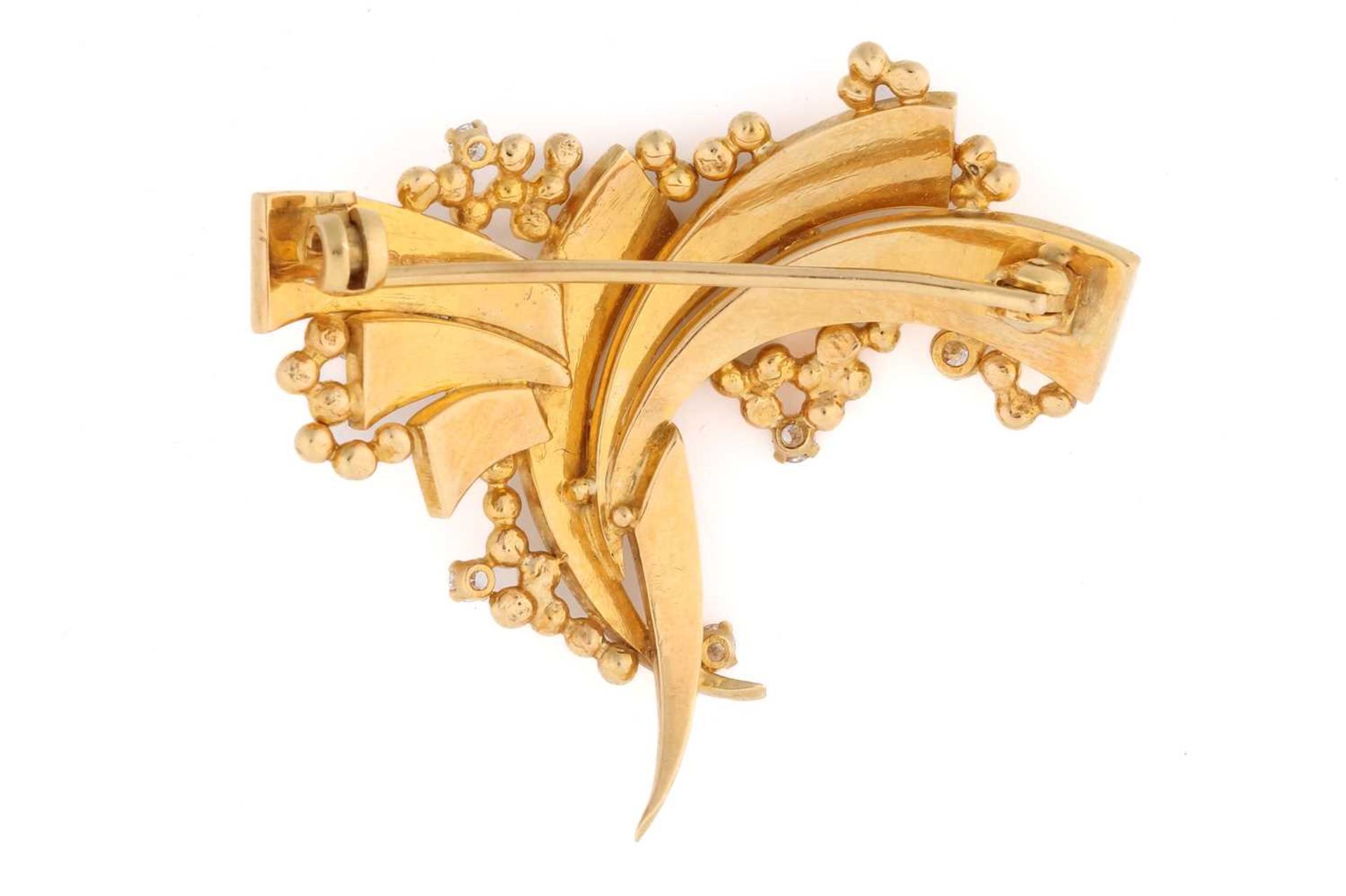 Alan Gard - a Modernist diamond spray brooch in 18ct gold, set with round brilliant cut diamonds - Image 2 of 2