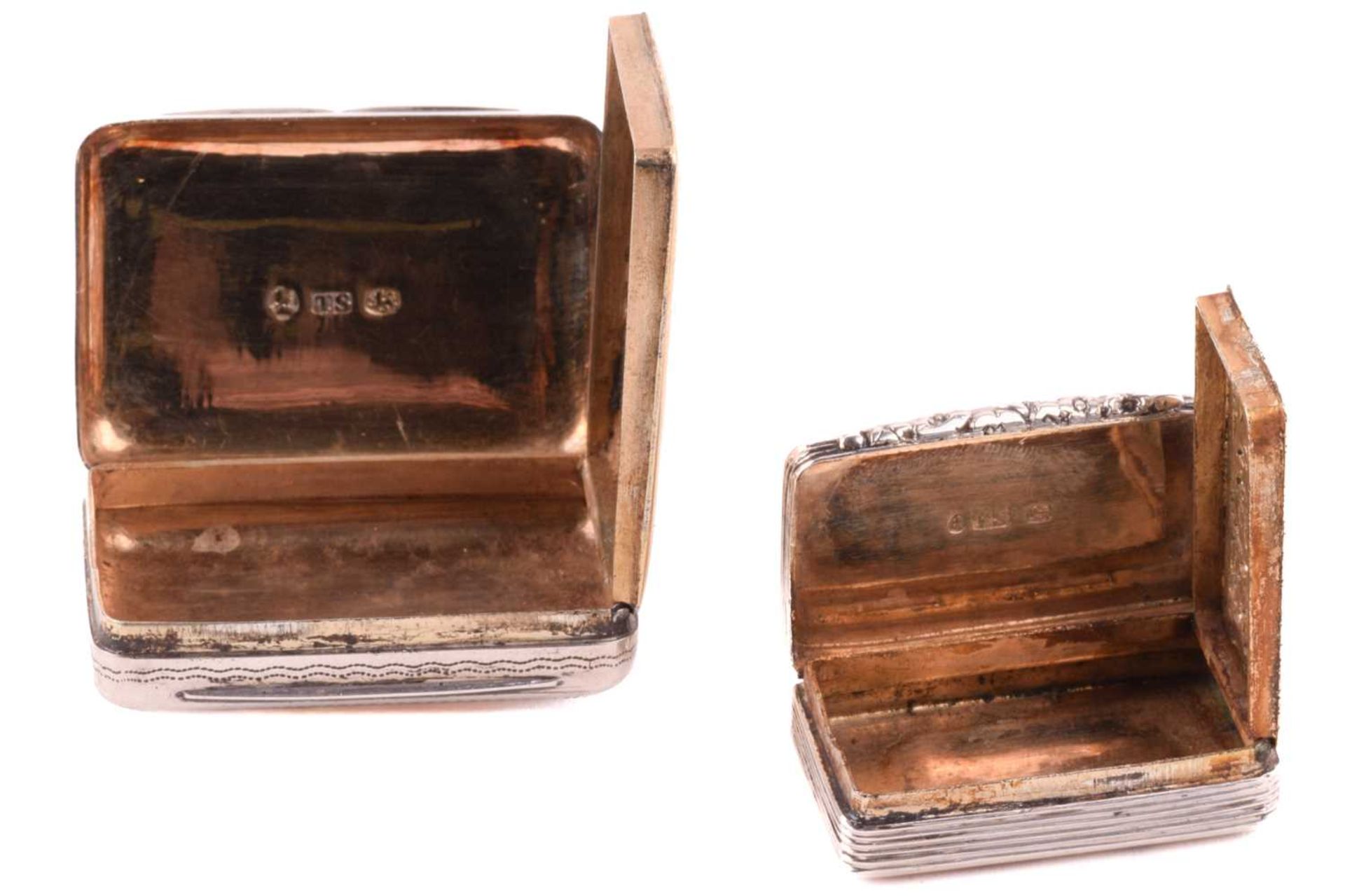 A William IV silver vinaigrette, Marked 'TS' possibly Thomas Smith, Birmingham 1829, of - Image 3 of 6