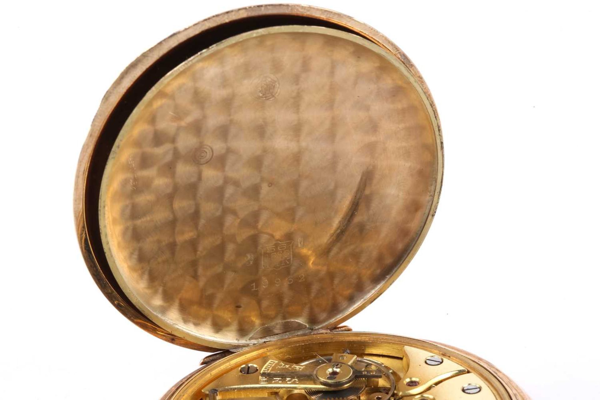 A full hunter pocket watch in 14ct gold, featuring a keyless wound movement in a yellow metal case - Image 6 of 9