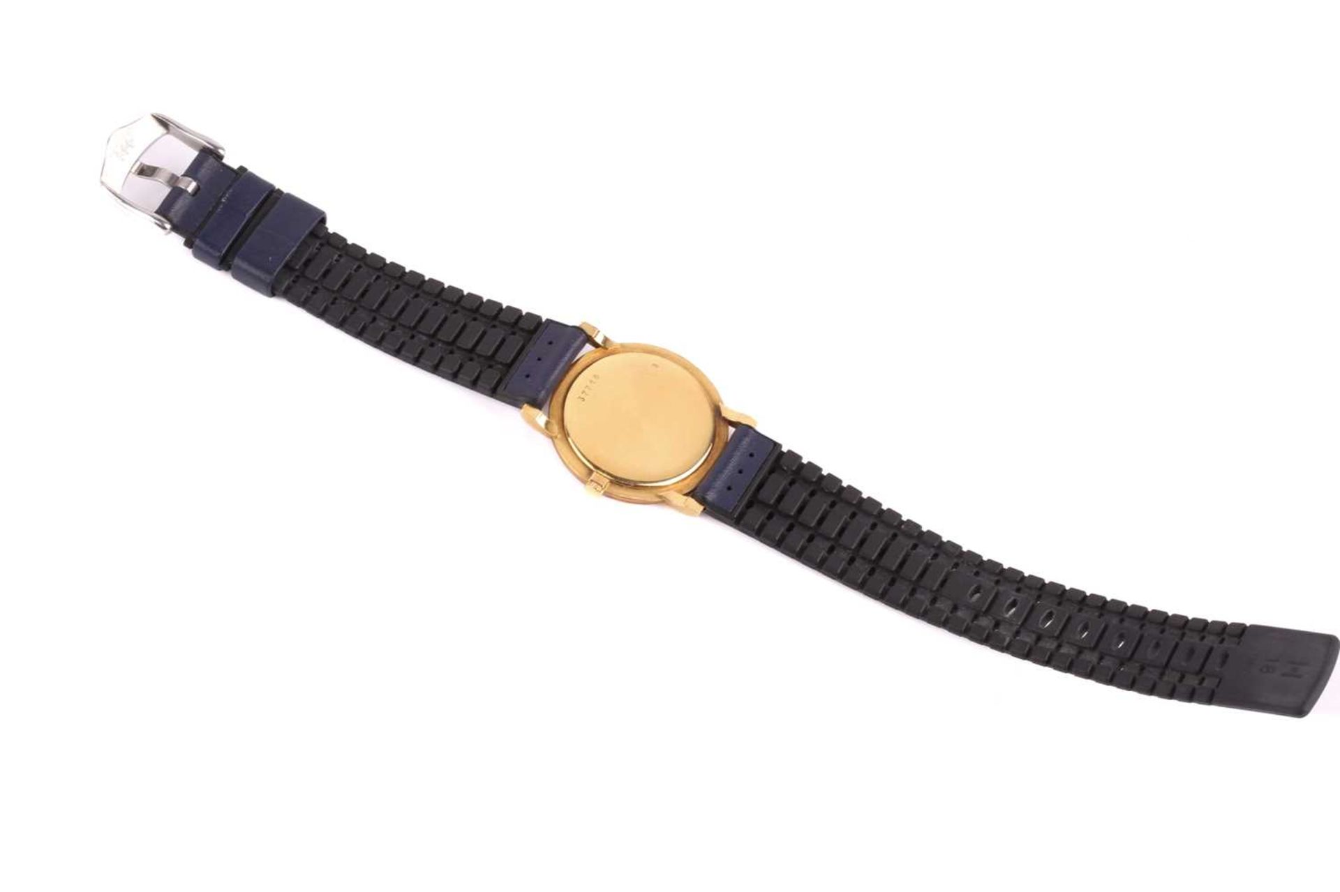 An Audemars Piguet classic gold wristwatch, featuring a Swiss-made hand-wound mechanical movement in - Image 4 of 13