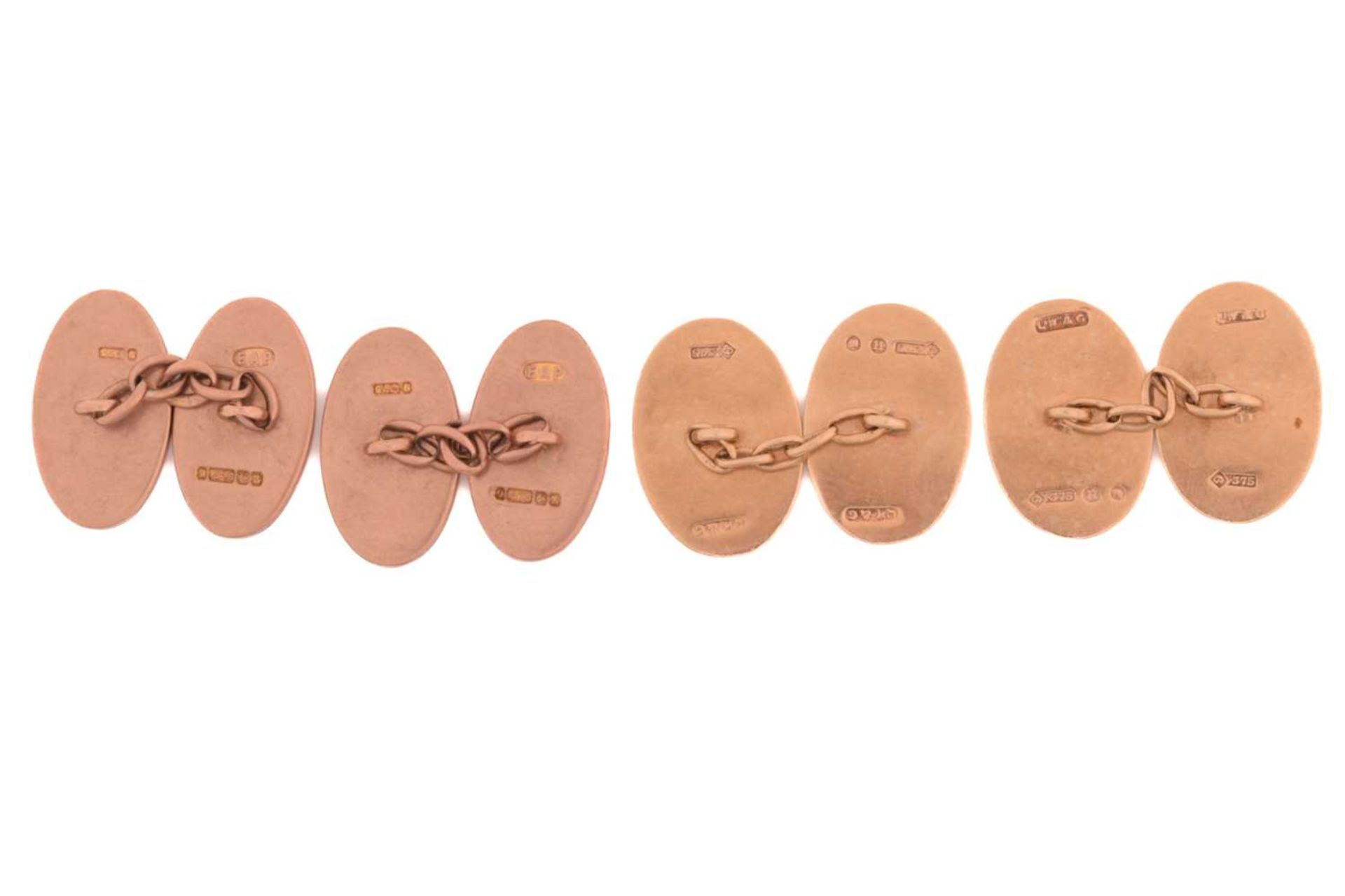 Two pairs of 9ct gold oval chain cufflinks; one pair with monogrammed panels and in rose gold, - Image 5 of 5