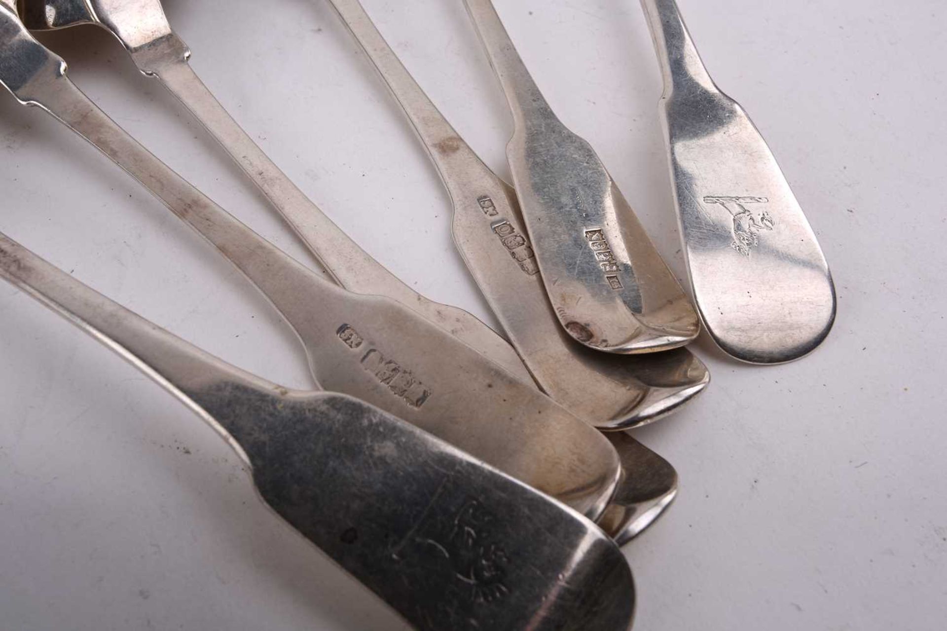 A quantity of crested silver spoons of fiddle pattern, with mixed date and makers; comprising: six - Image 3 of 4